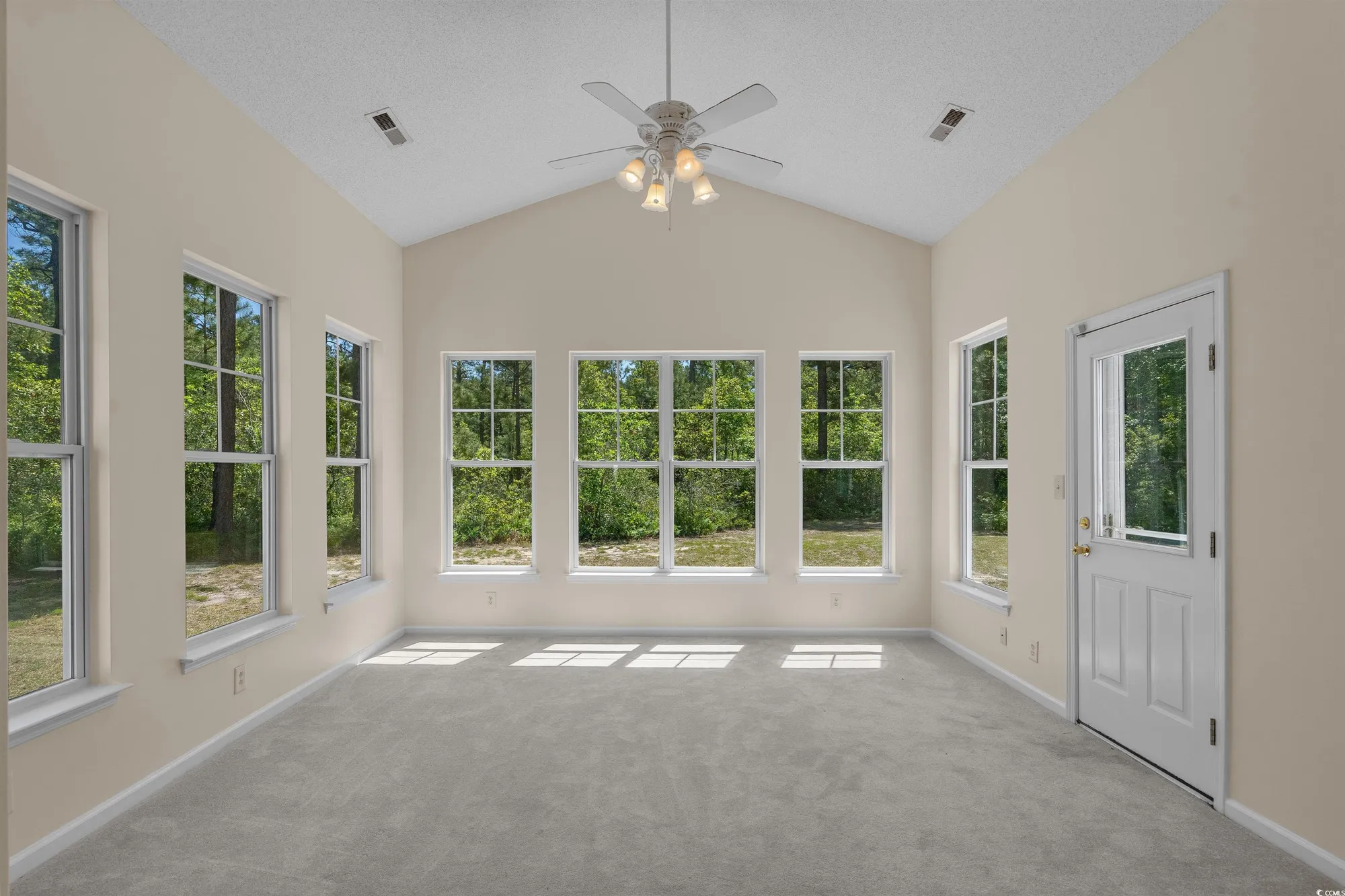 Property Slideshow image 16 of 40 | 832 pembridge ct, Myrtle Beach, SC, 29579