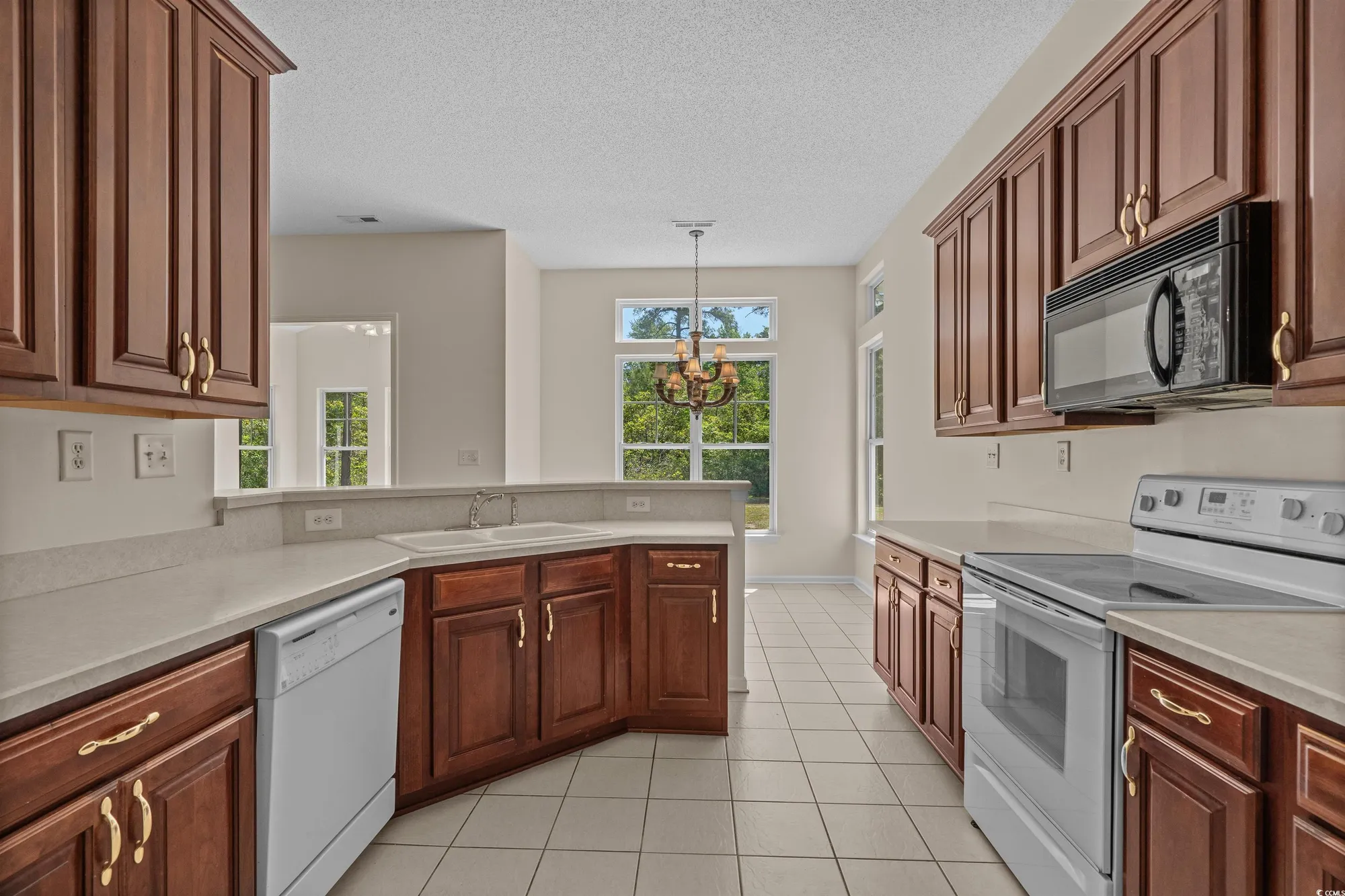 Property Slideshow image 20 of 40 | 832 pembridge ct, Myrtle Beach, SC, 29579