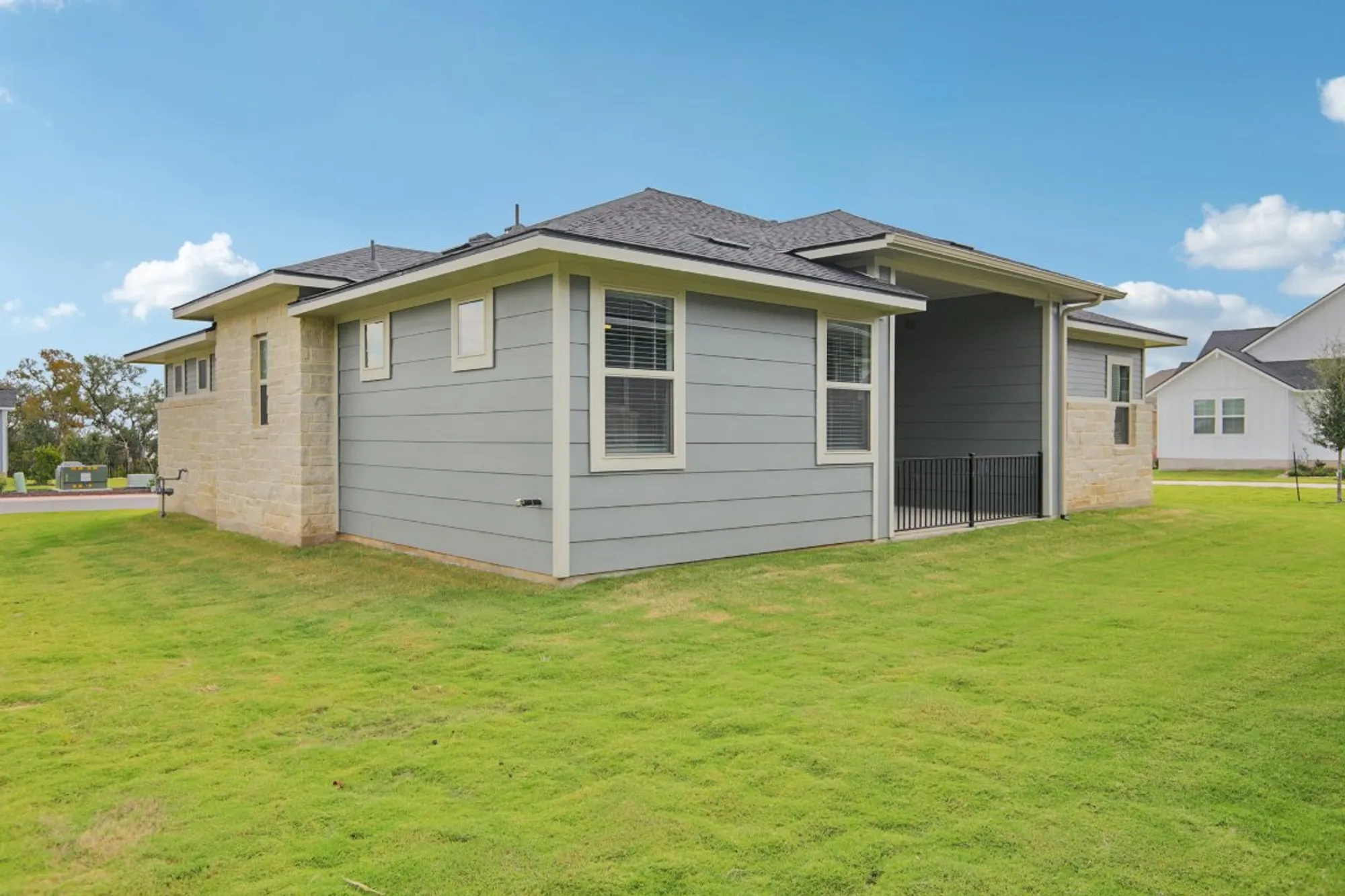 Property Slideshow image 26 of 31 | 105 antoinette way unit 101, San Marcos, TX, 78666