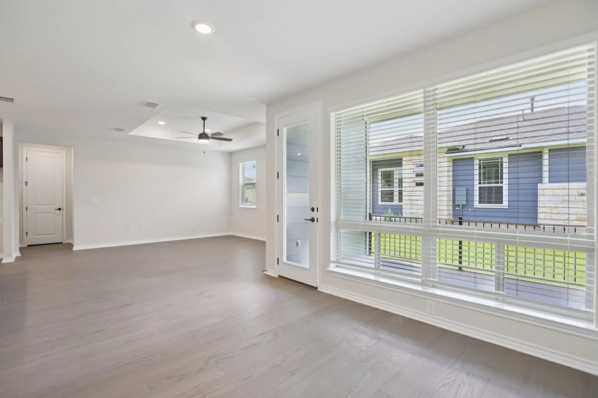 Property Slideshow image 7 of 31 | 105 antoinette way unit 101, San Marcos, TX, 78666