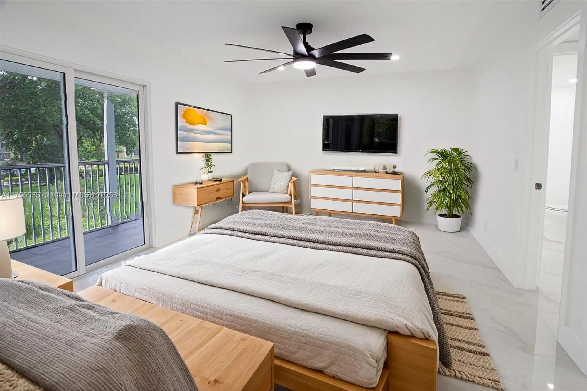 Property Slideshow image 17 of 43 | 13250 sw 7th ct l204, Pembroke Pines, FL, 33027