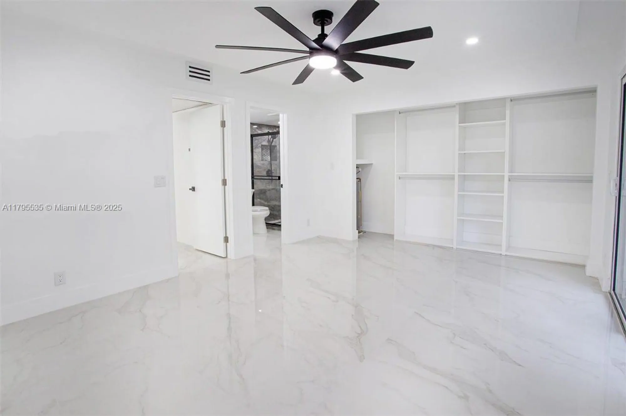 Property Slideshow image 18 of 43 | 13250 sw 7th ct l204, Pembroke Pines, FL, 33027