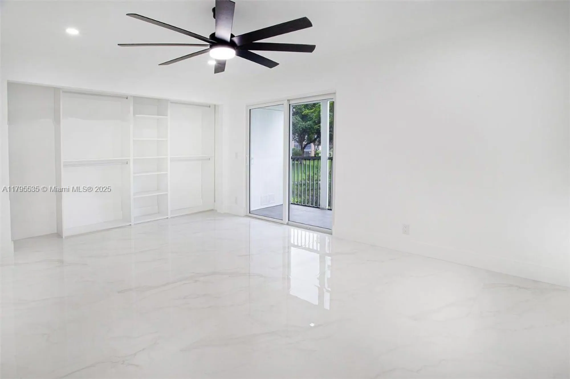 Property Slideshow image 19 of 43 | 13250 sw 7th ct l204, Pembroke Pines, FL, 33027