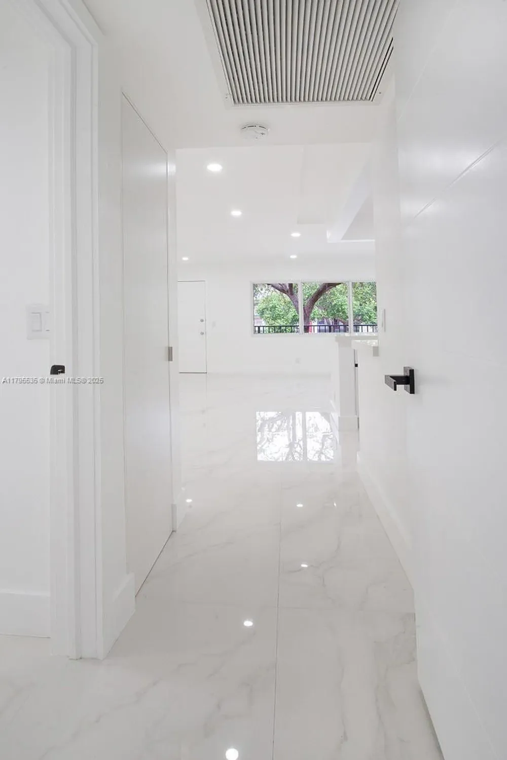 Property Slideshow image 25 of 43 | 13250 sw 7th ct l204, Pembroke Pines, FL, 33027