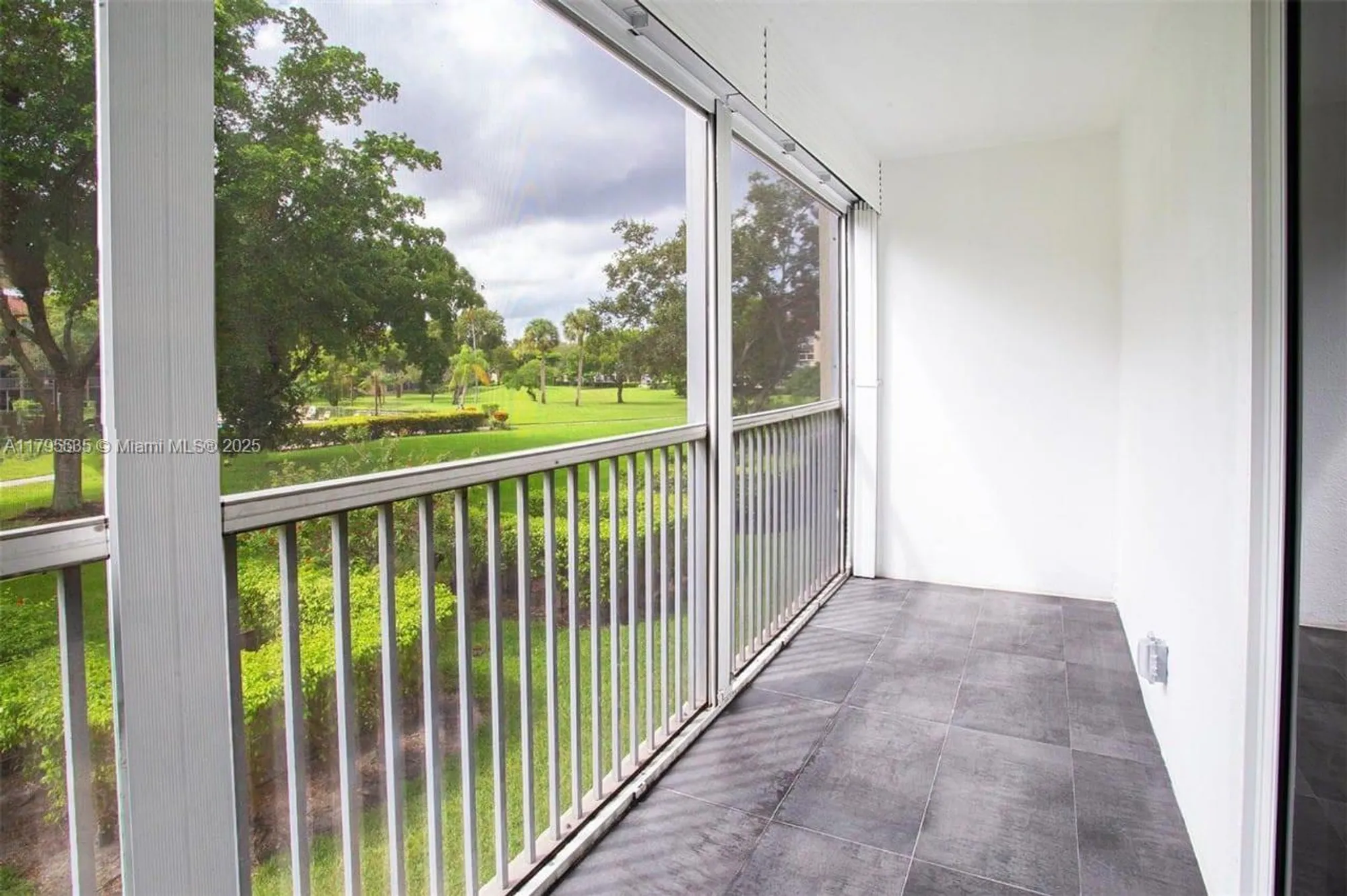 Property Slideshow image 26 of 43 | 13250 sw 7th ct l204, Pembroke Pines, FL, 33027