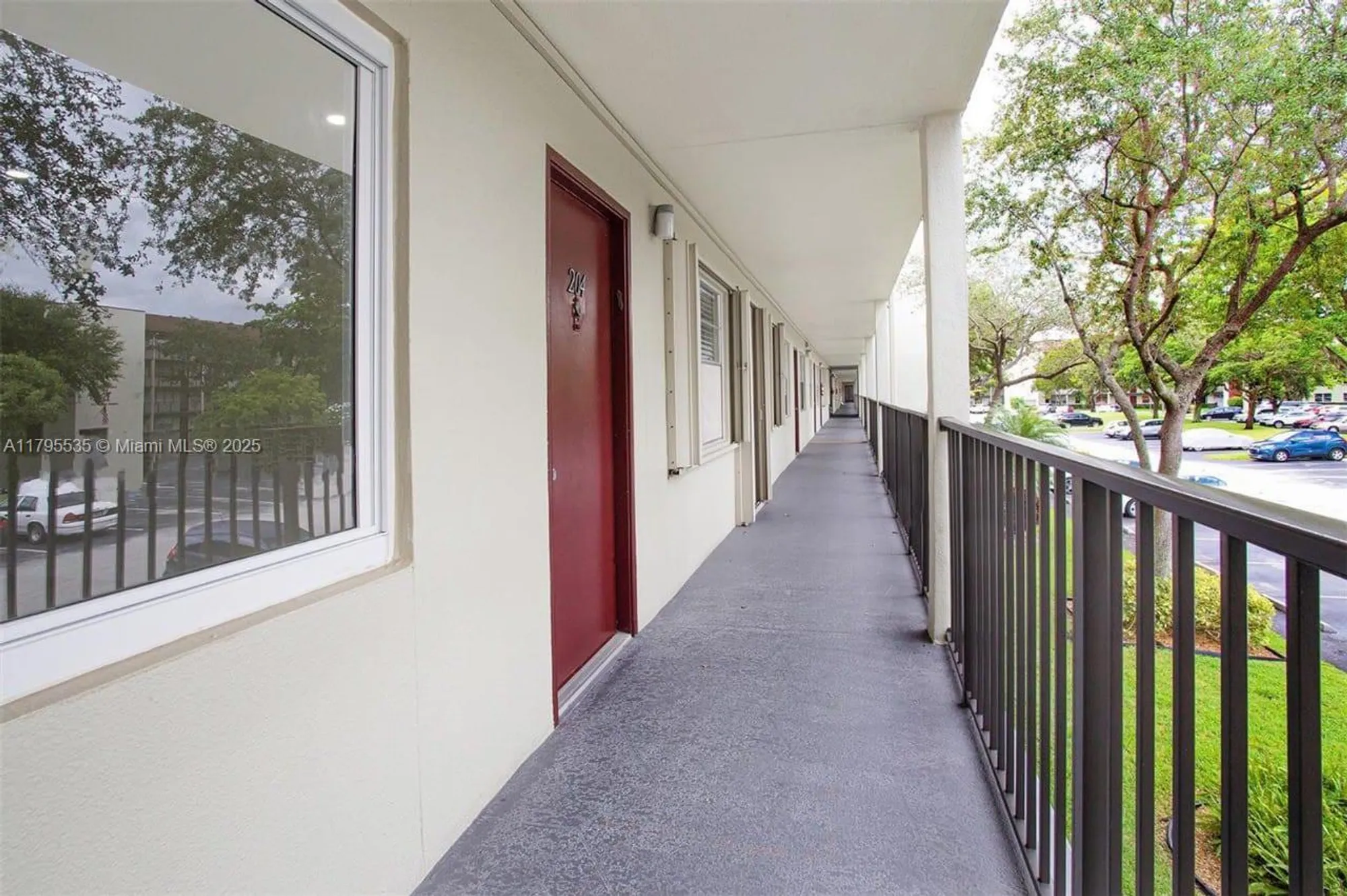 Property Slideshow image 29 of 43 | 13250 sw 7th ct l204, Pembroke Pines, FL, 33027