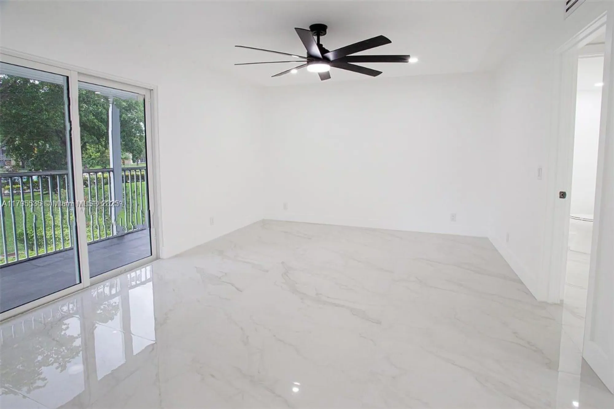 Property Slideshow image 21 of 43 | 13250 sw 7th ct l204, Pembroke Pines, FL, 33027