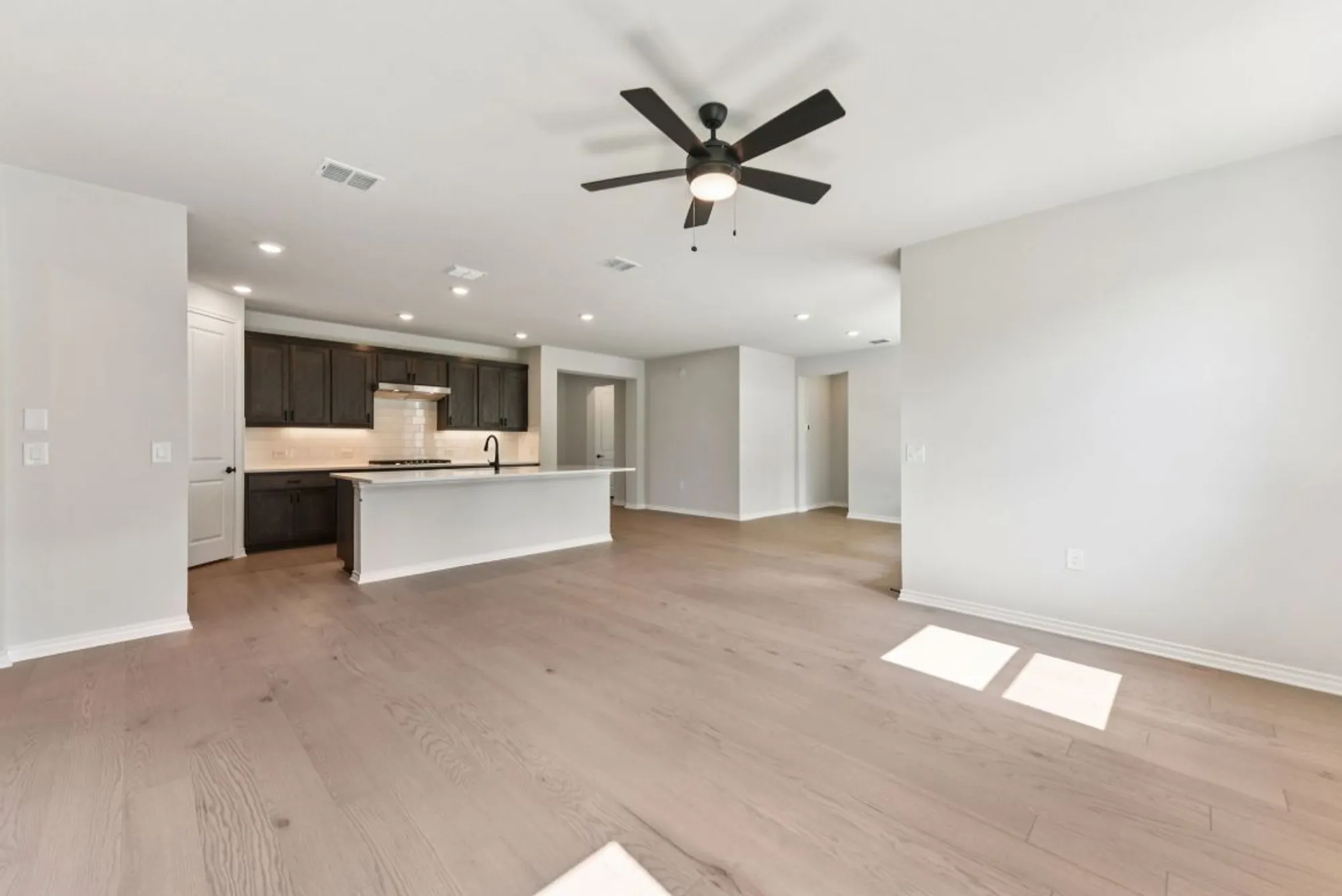 Property Slideshow image 10 of 32 | 127 antoinette way, San Marcos, TX, 78666