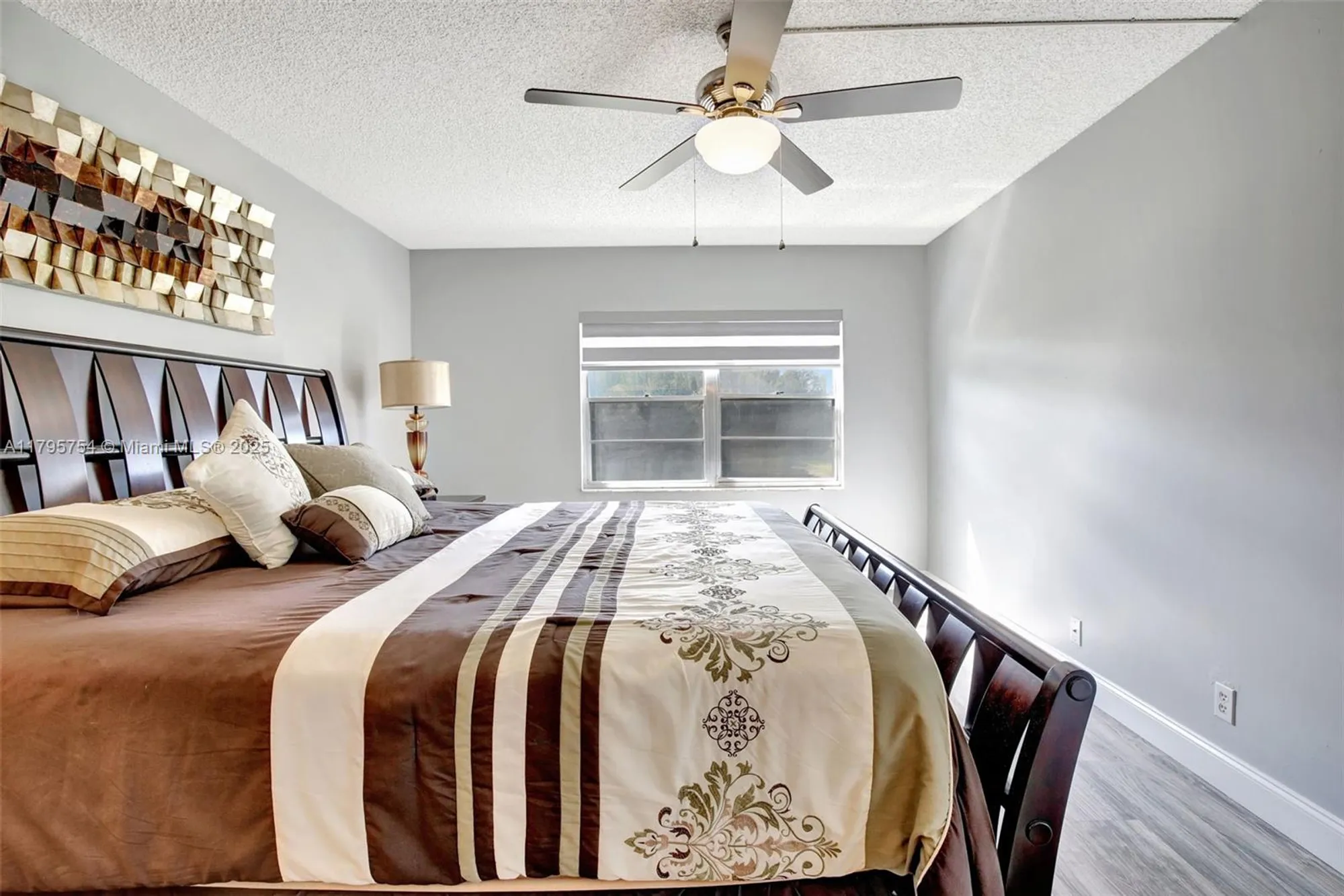 Property Slideshow image 29 of 38 | 900 sw 125th way r312, Pembroke Pines, FL, 33027