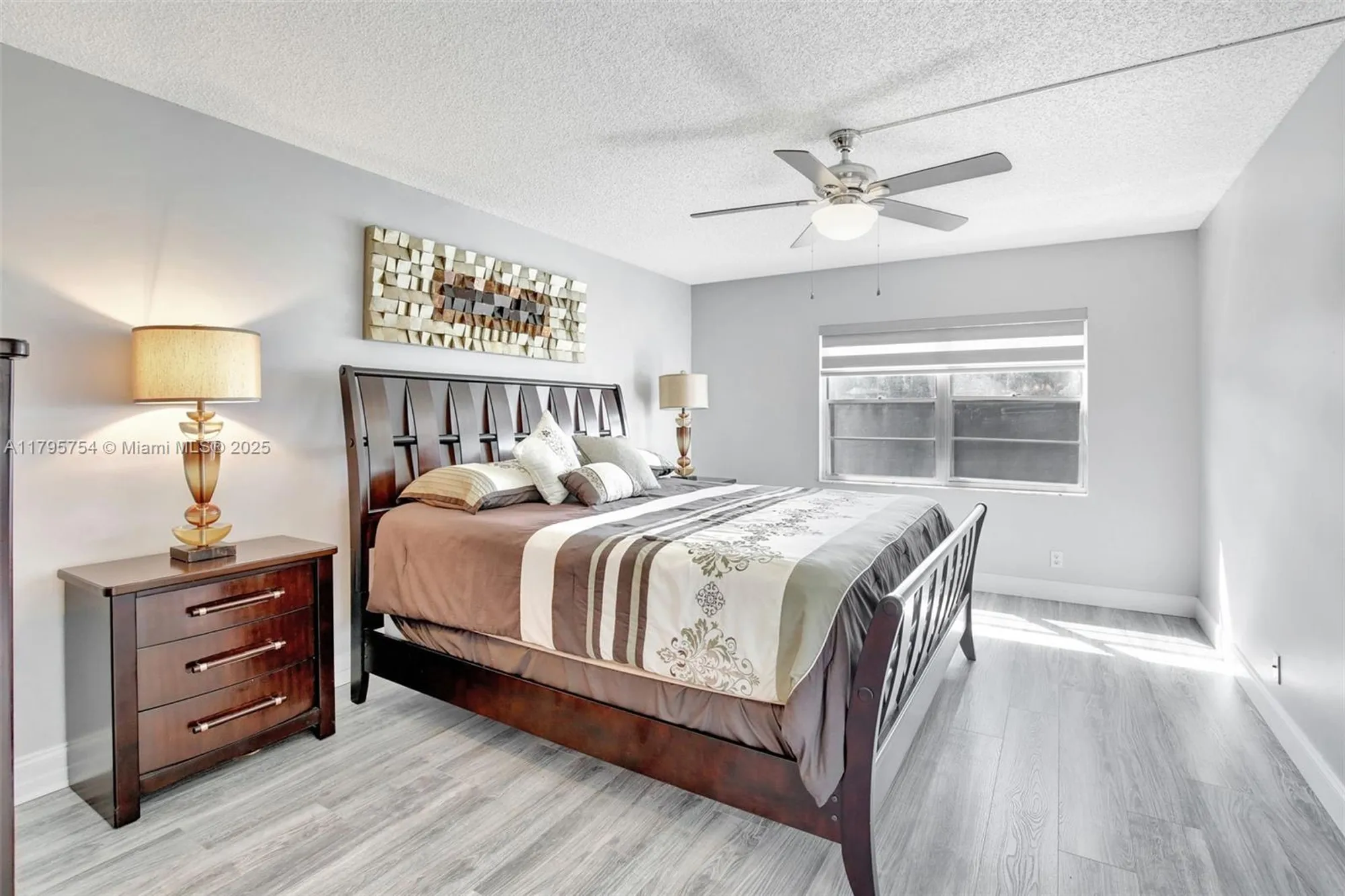 Property Slideshow image 22 of 38 | 900 sw 125th way r312, Pembroke Pines, FL, 33027