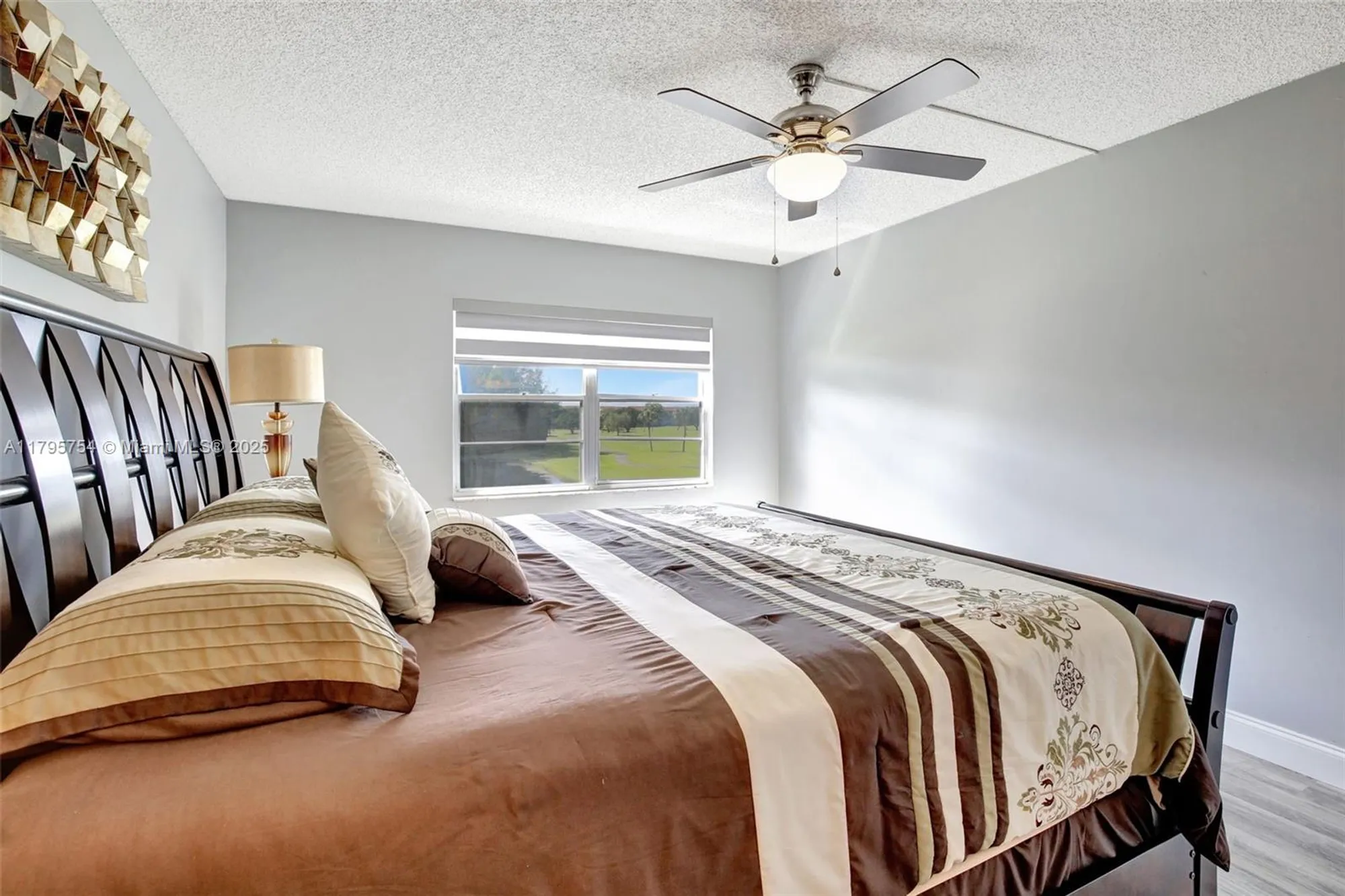 Property Slideshow image 23 of 38 | 900 sw 125th way r312, Pembroke Pines, FL, 33027