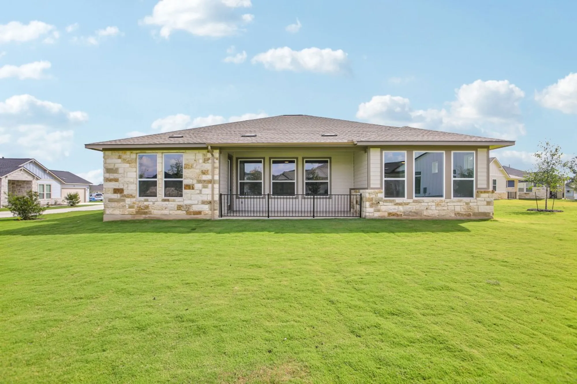 Property Slideshow image 26 of 30 | 140 antoinette way unit 102, San Marcos, TX, 78666