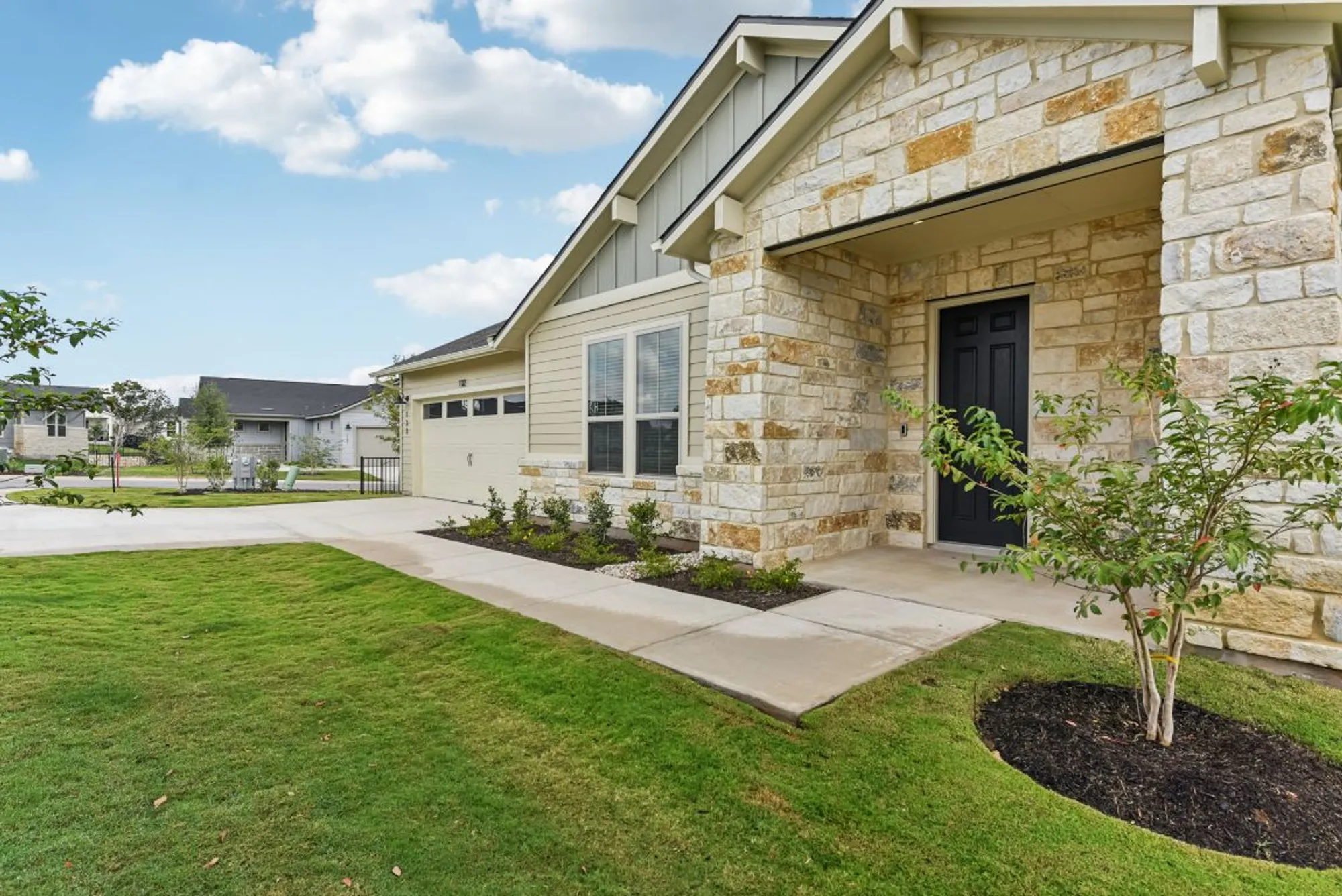 Property Slideshow image 1 of 31 | 133 antoinette way unit 102, San Marcos, TX, 78666
