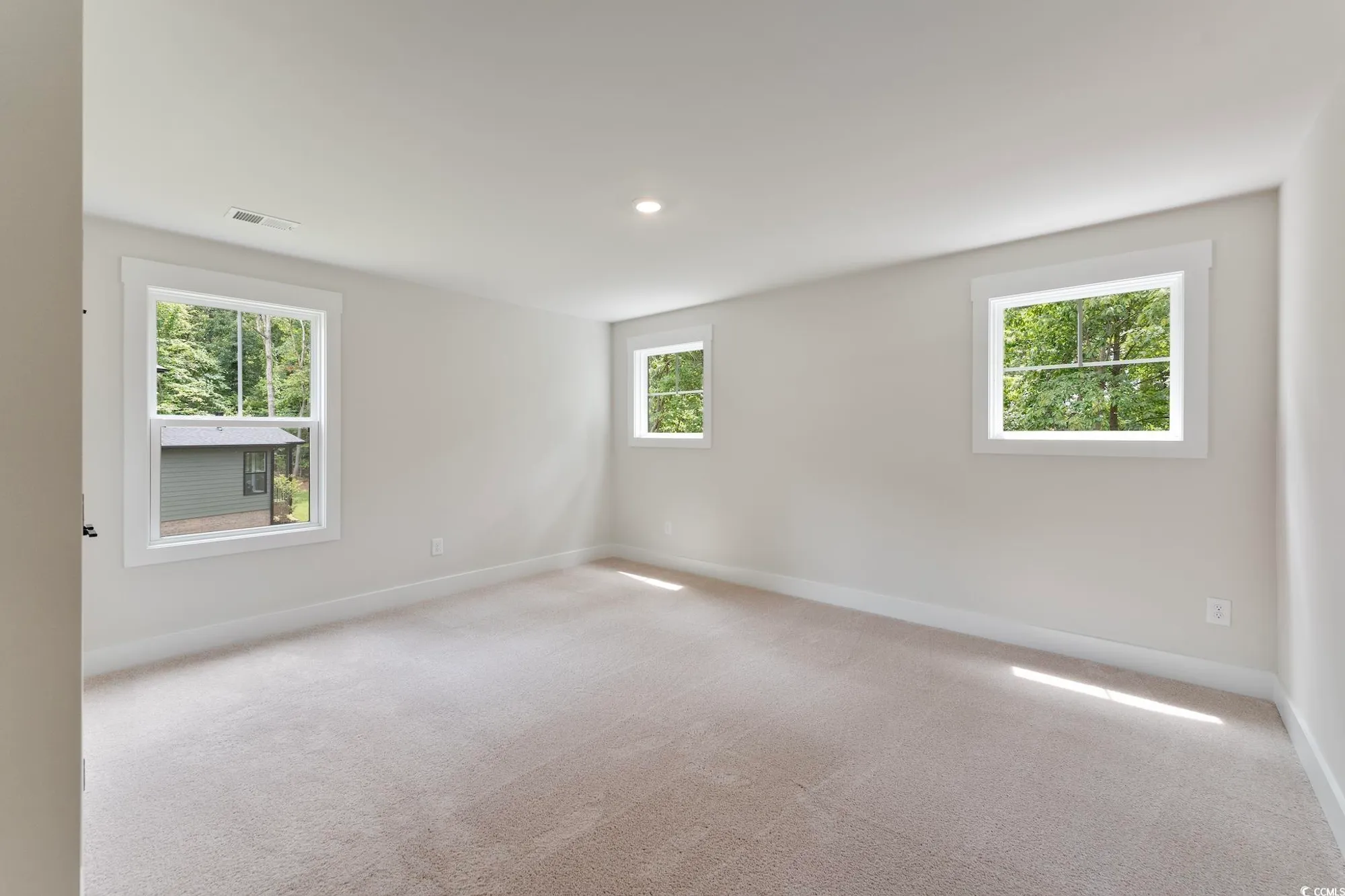 Property Slideshow image 33 of 34 | 1061 edenton dr, Calabash, NC, 28467