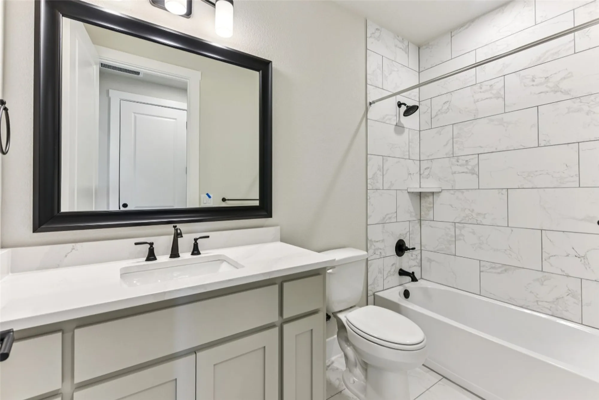 Property Slideshow image 20 of 27 | 1628 dancing oak ln, San Marcos, TX, 78666