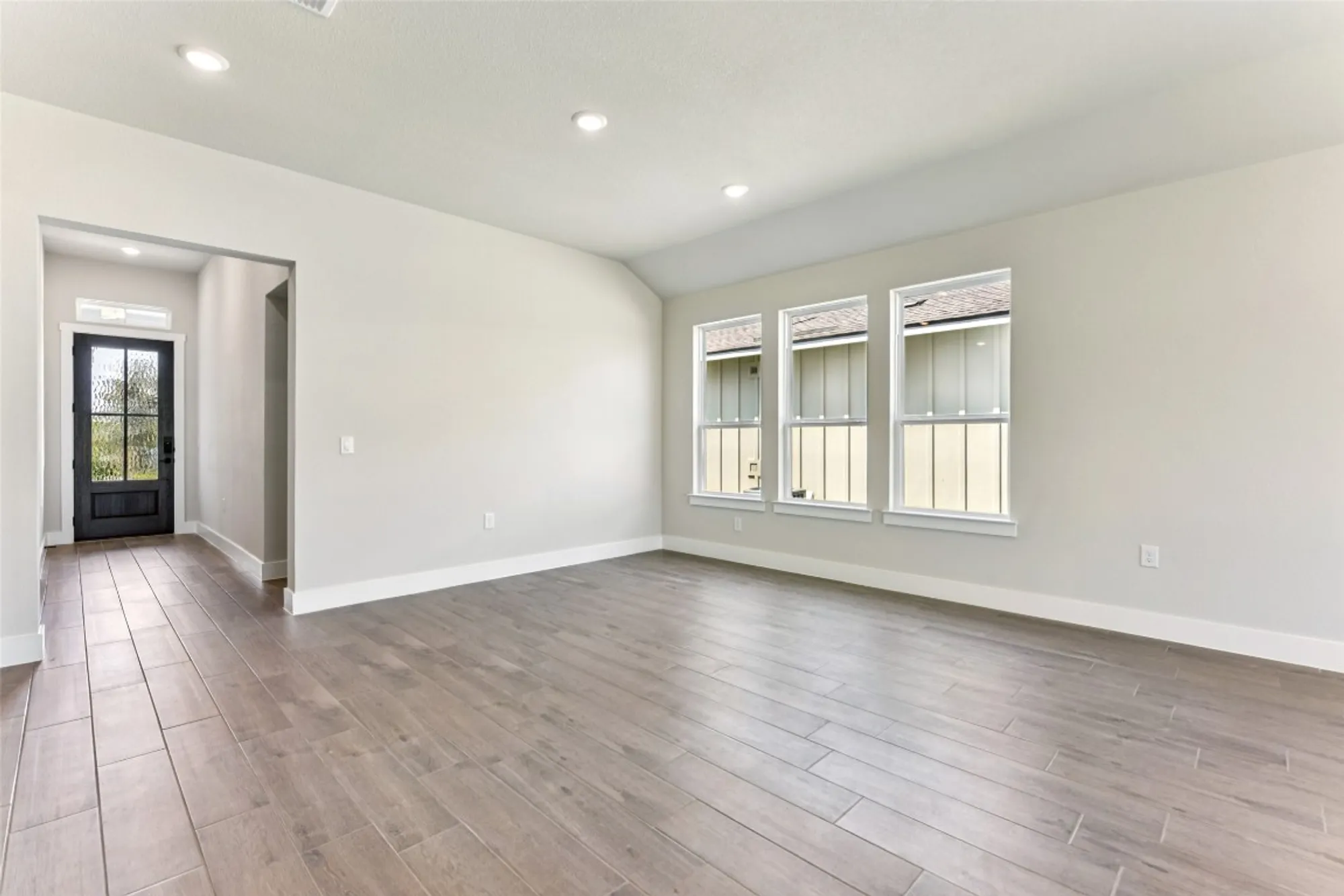 Property Slideshow image 3 of 27 | 1628 dancing oak ln, San Marcos, TX, 78666