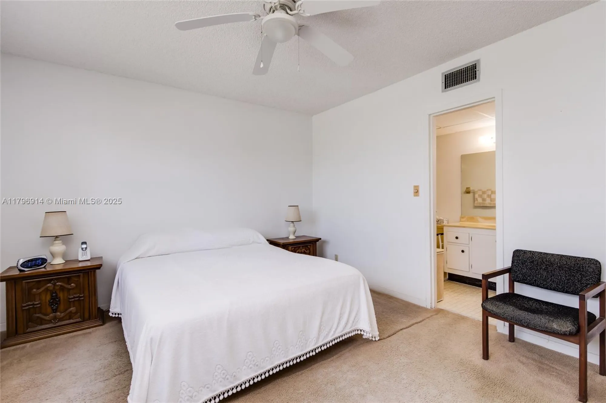 Property Slideshow image 15 of 28 | 1005 country club dr 307, Margate, FL, 33063