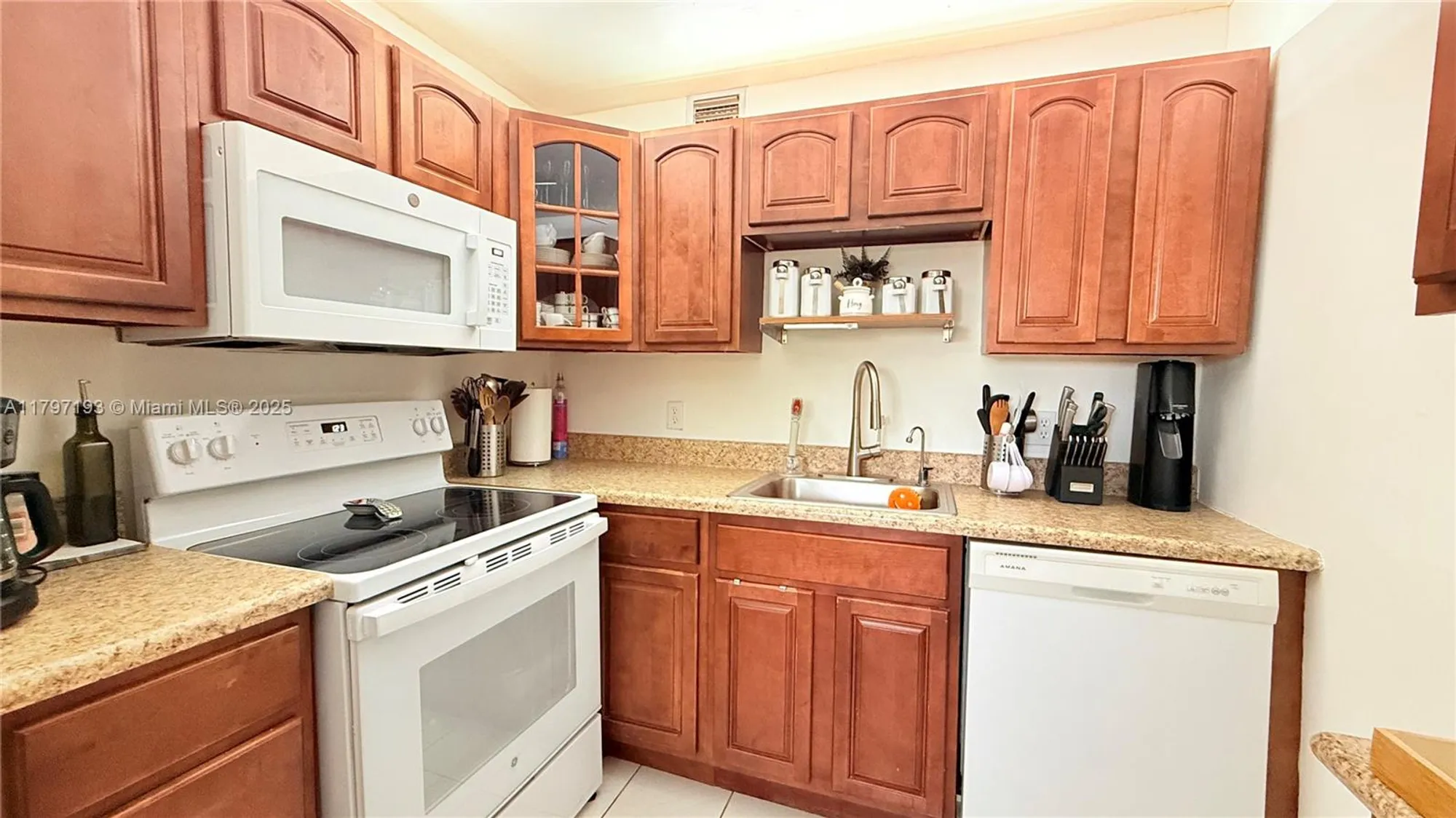 Property Slideshow image 2 of 39 | 13450 sw 3rd st d308, Pembroke Pines, FL, 33027