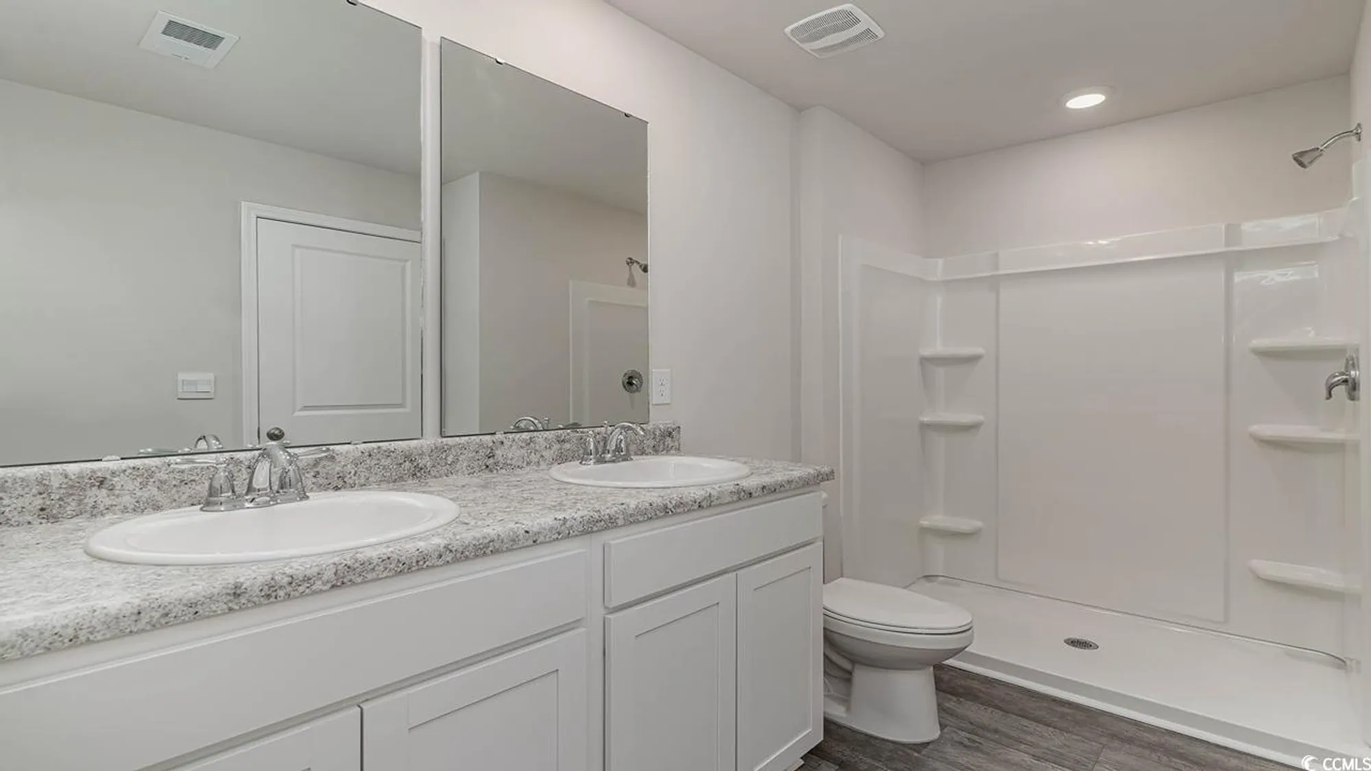 Property Slideshow image 15 of 21 | 647 culmen ct, Myrtle Beach, SC, 29588