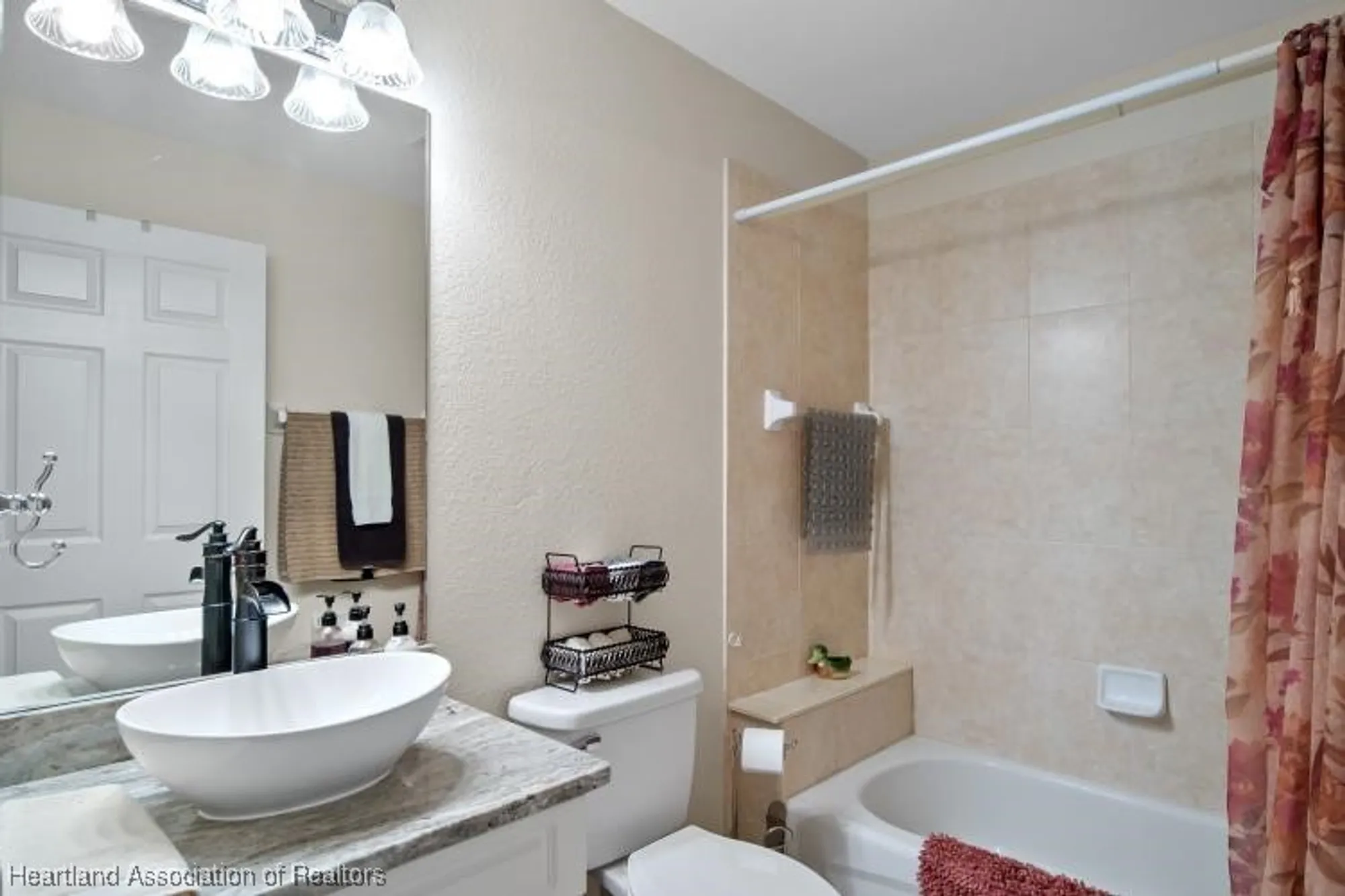 Property Slideshow image 25 of 36 | 2033 ashley oaks cir, Sebring, FL, 33870