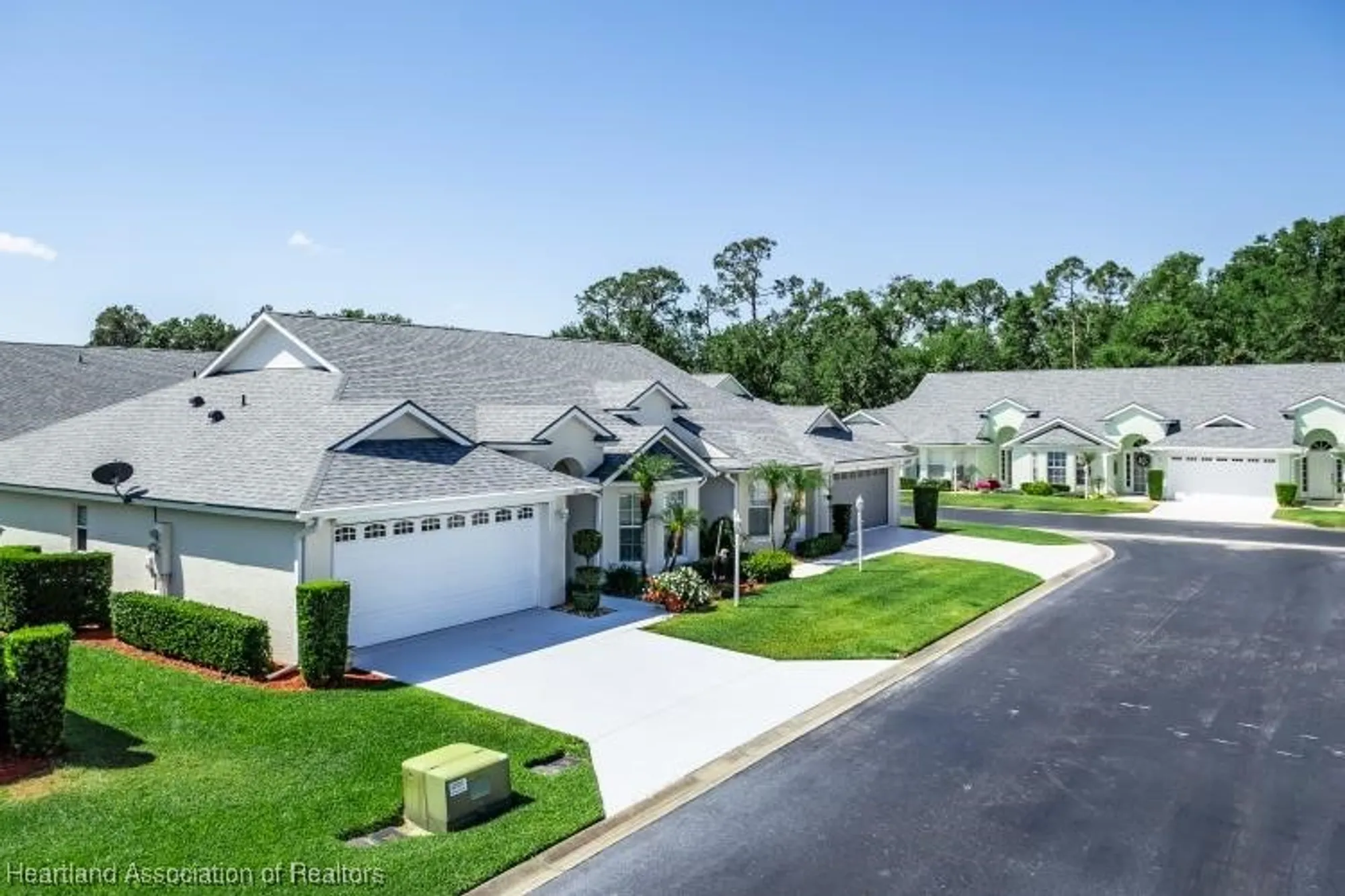 Property Slideshow image 32 of 36 | 2033 ashley oaks cir, Sebring, FL, 33870