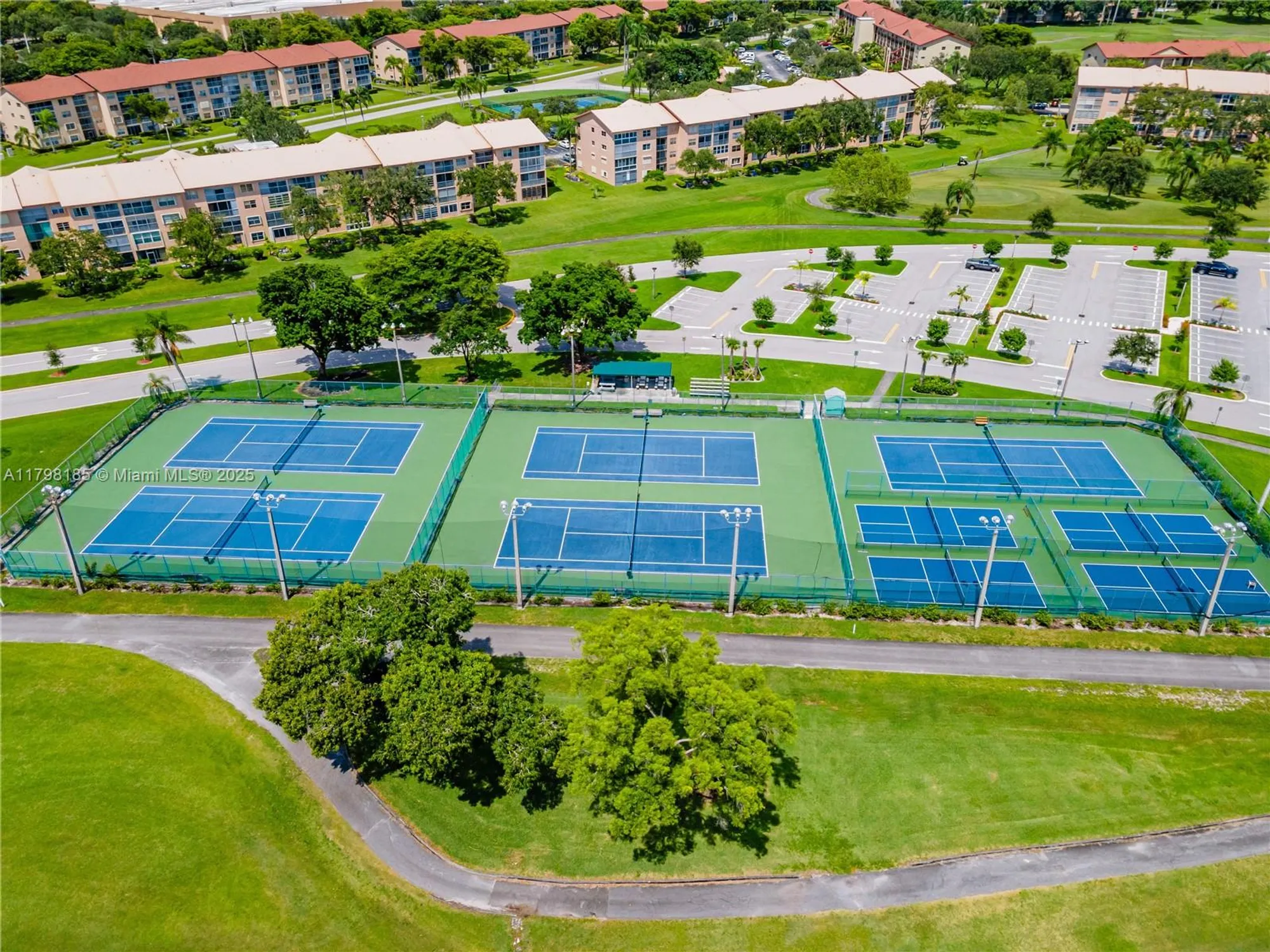 Property Slideshow image 15 of 24 | 1401 sw 128th ter apt 305h, Pembroke Pines, FL, 33027