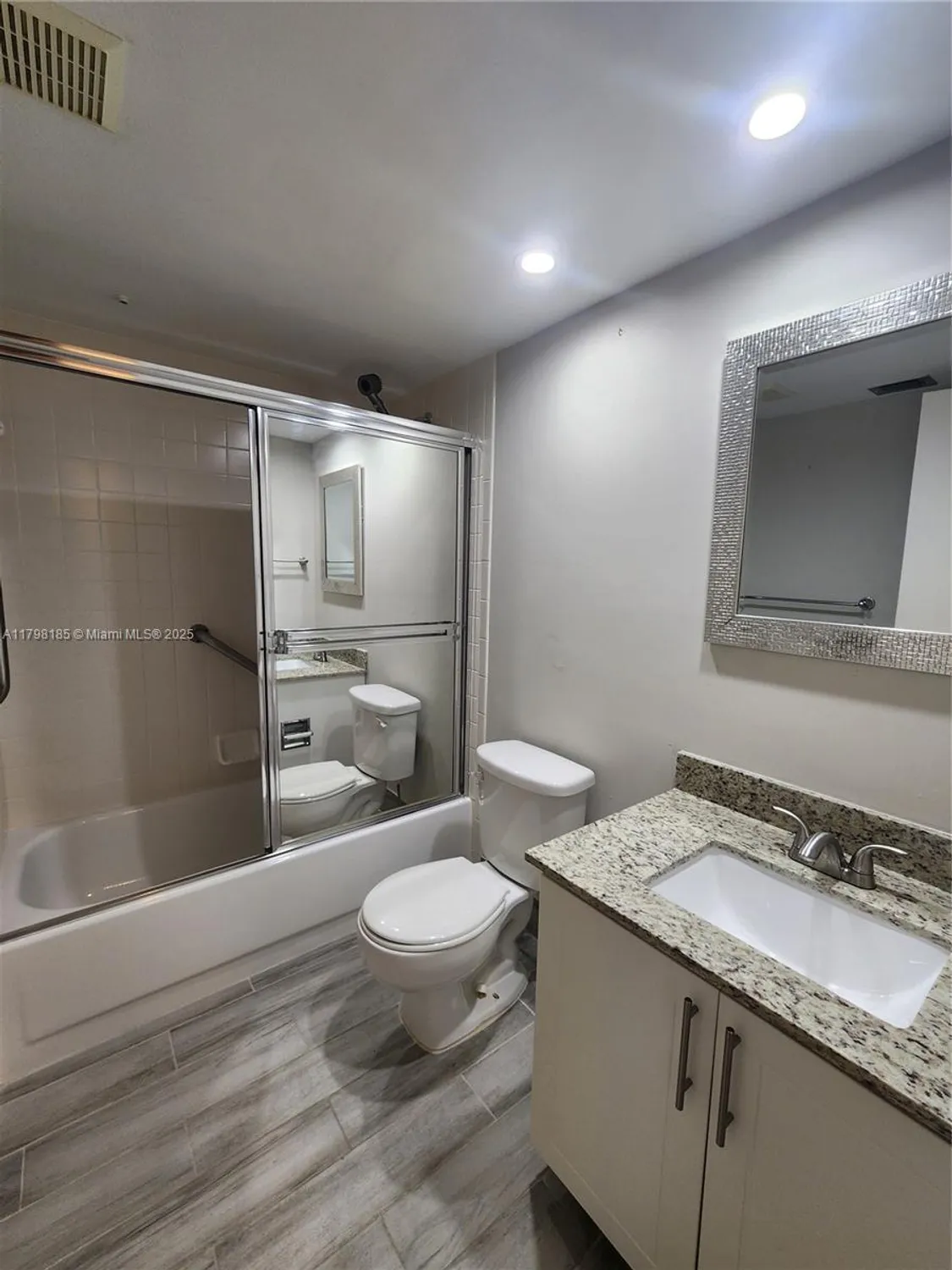 Property Slideshow image 12 of 24 | 1401 sw 128th ter apt 305h, Pembroke Pines, FL, 33027