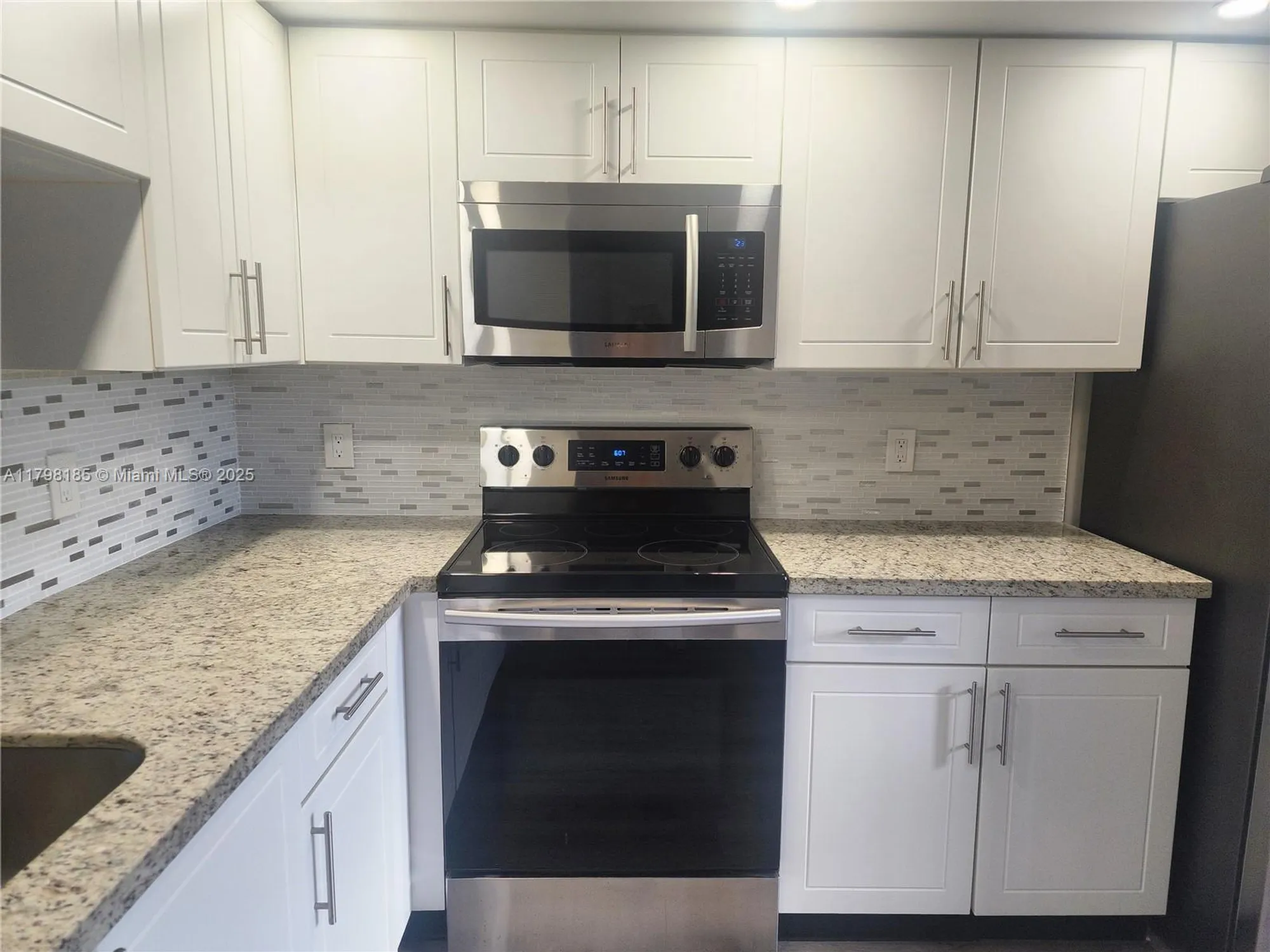 Property Slideshow image 5 of 24 | 1401 sw 128th ter apt 305h, Pembroke Pines, FL, 33027