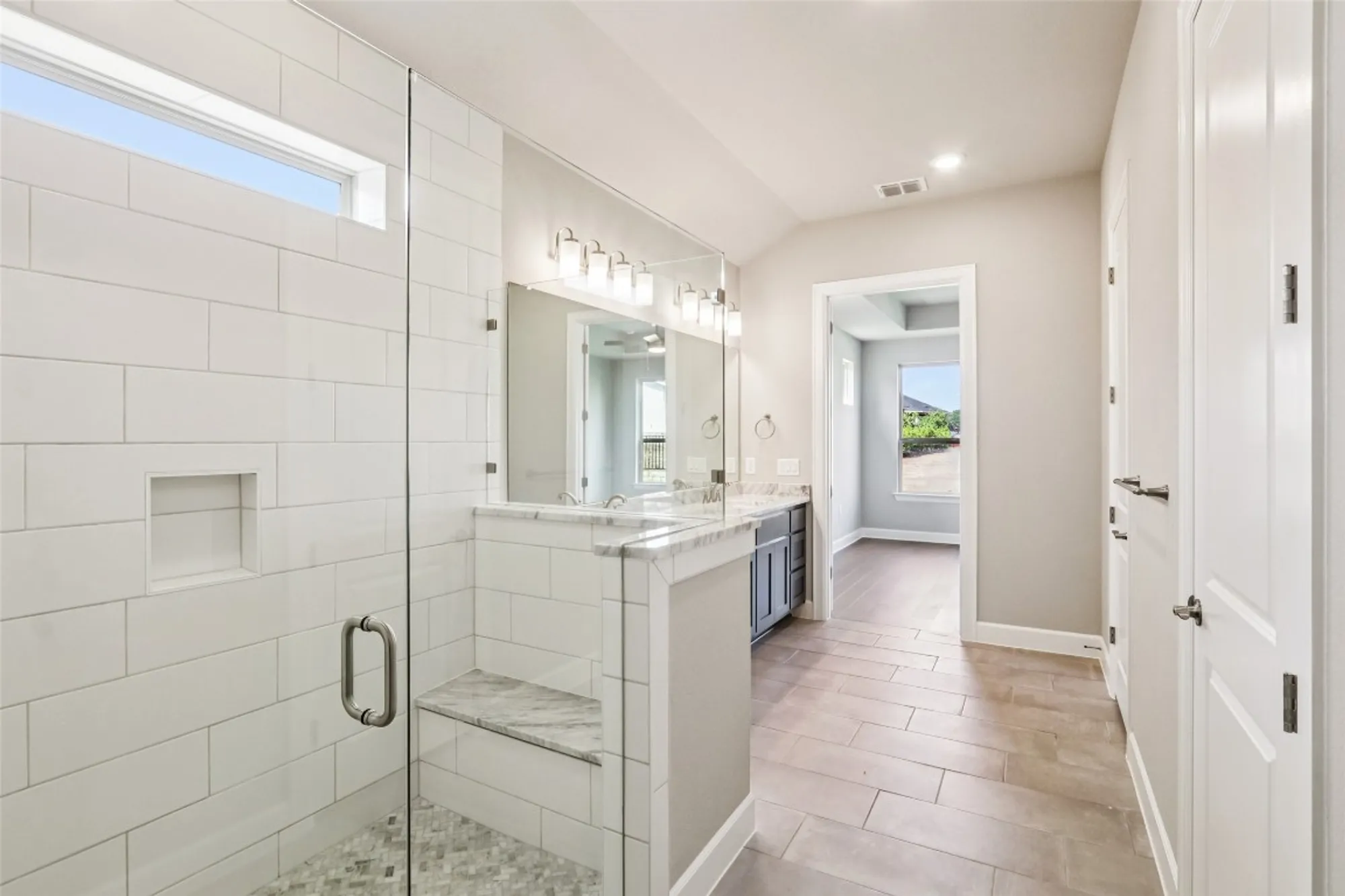 Property Slideshow image 18 of 25 | 207 sprinting peak dr, San Marcos, TX, 78666