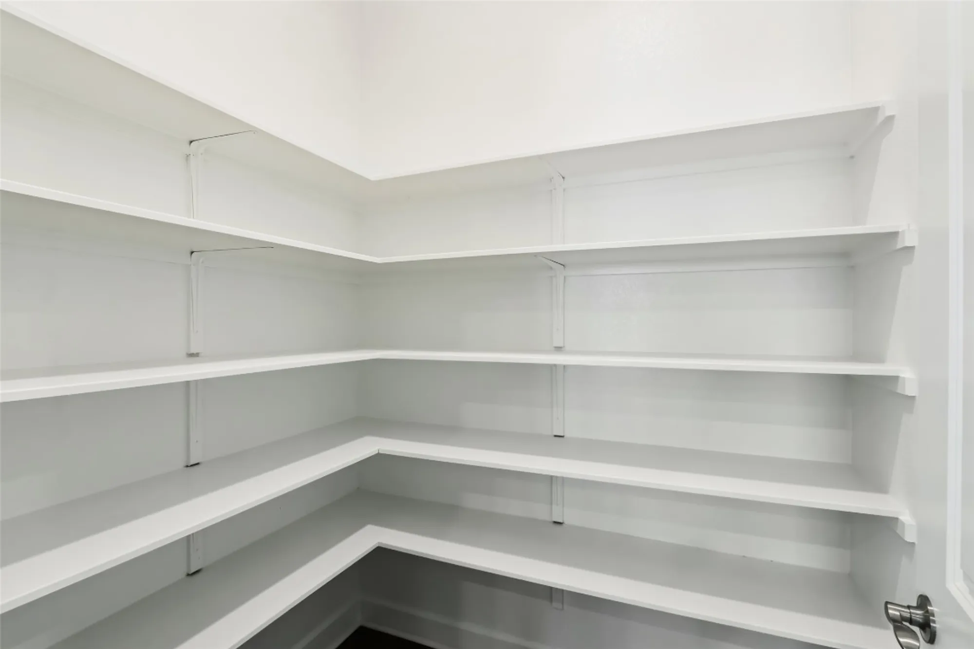 Property Slideshow image 12 of 25 | 207 sprinting peak dr, San Marcos, TX, 78666