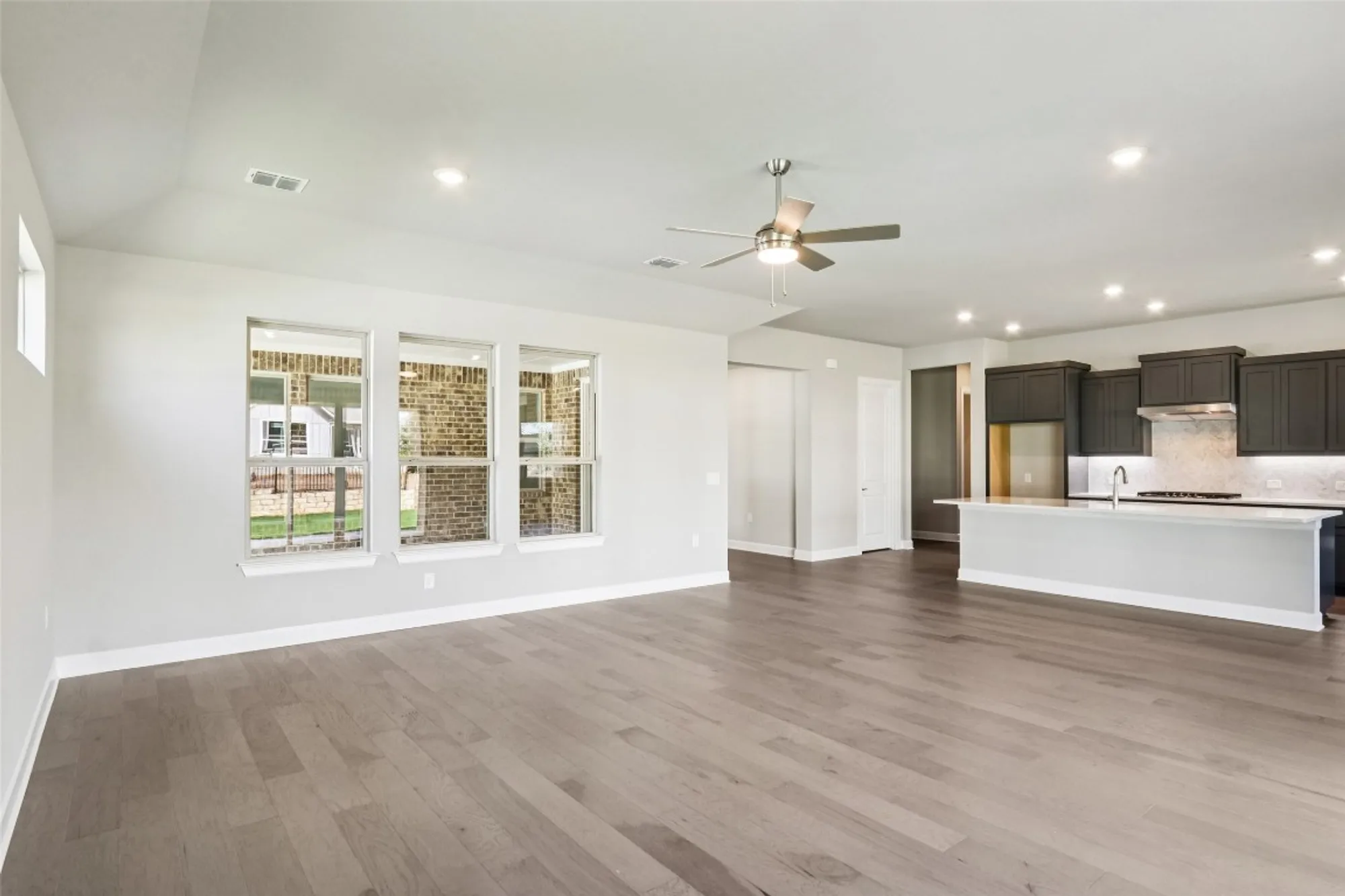 Property Slideshow image 5 of 25 | 207 sprinting peak dr, San Marcos, TX, 78666