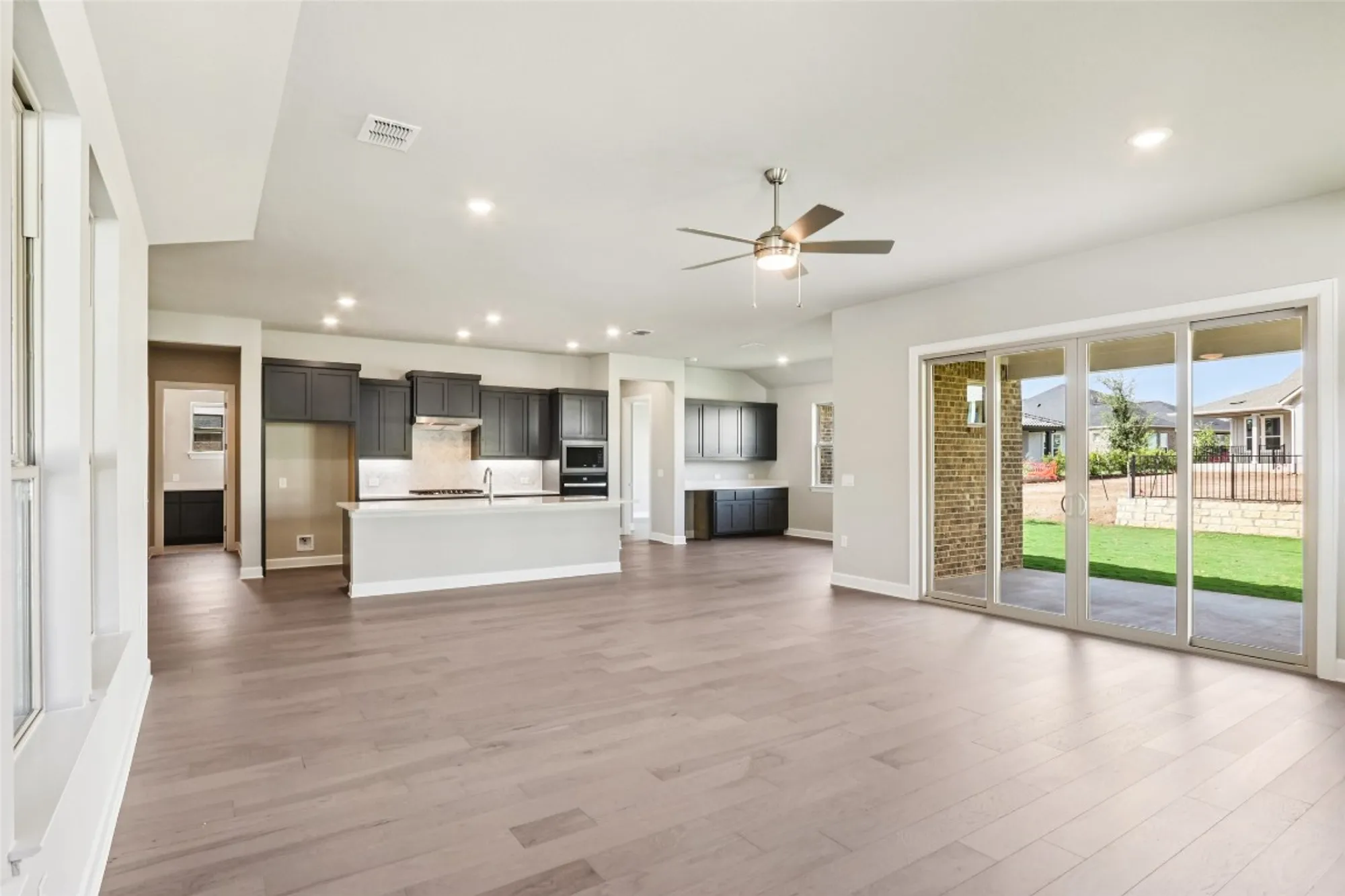 Property Slideshow image 6 of 25 | 207 sprinting peak dr, San Marcos, TX, 78666