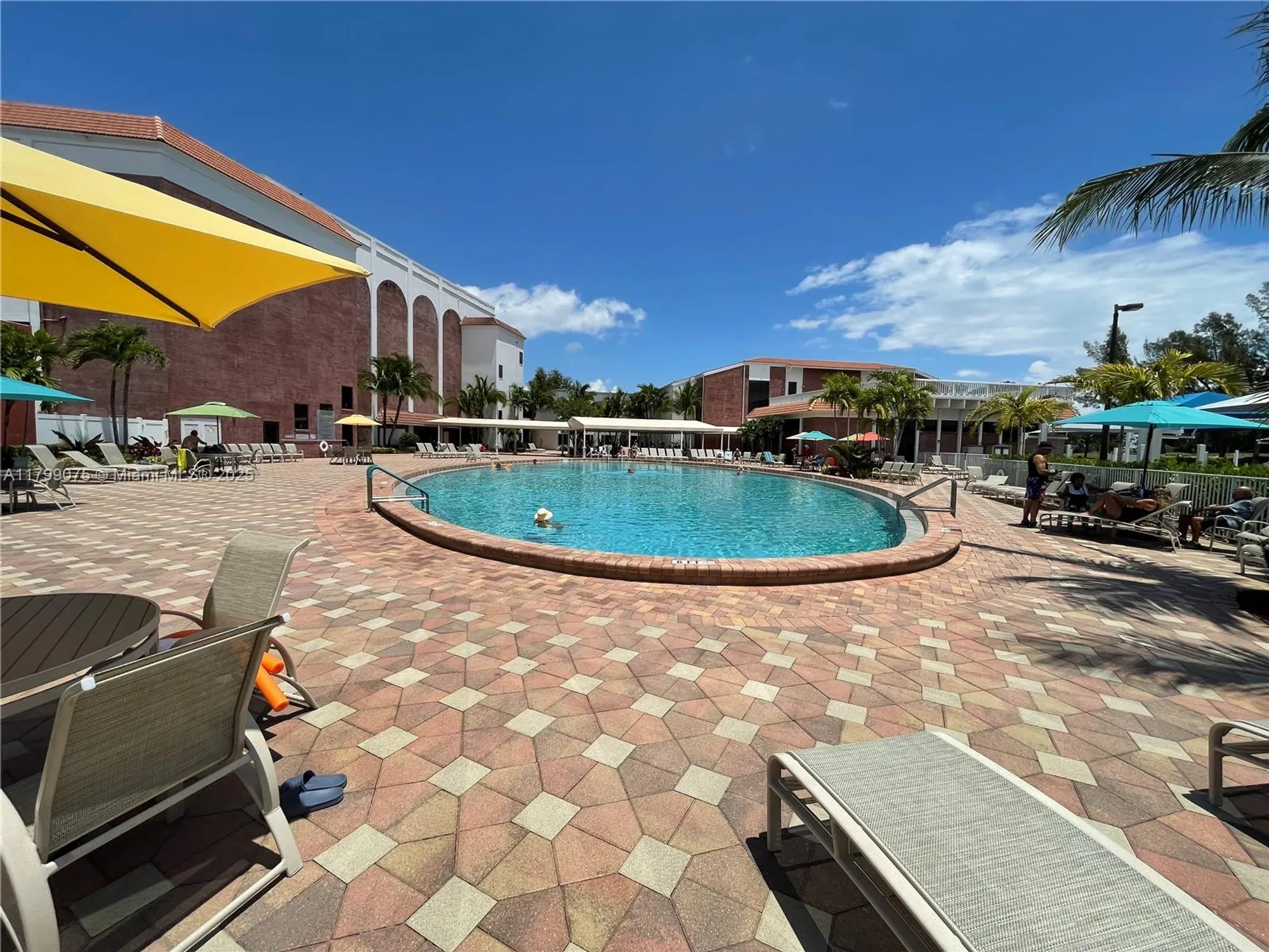 Property Slideshow image 33 of 42 | 3087 newport s # 3087, Deerfield Beach, FL, 33442