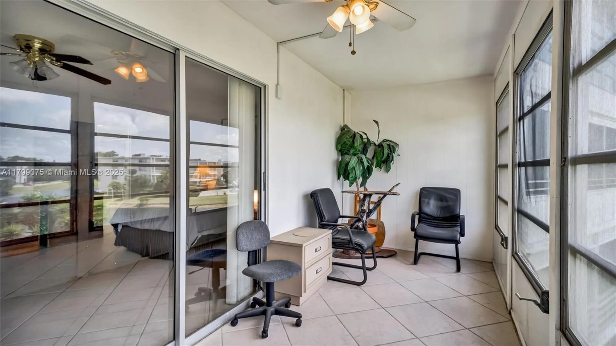 Property Slideshow image 6 of 42 | 3087 newport s # 3087, Deerfield Beach, FL, 33442