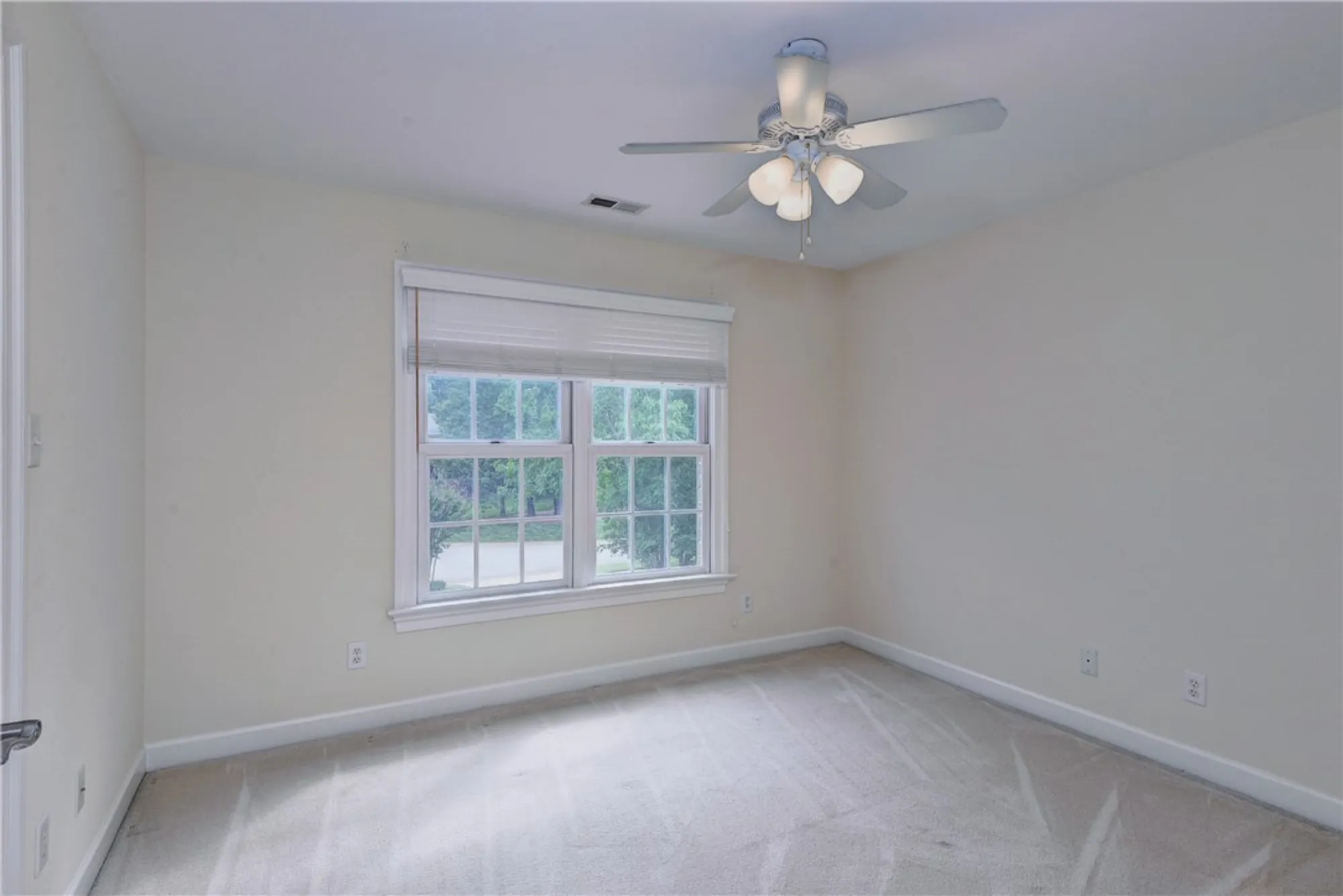 Property Slideshow image 31 of 41 | 2709 wingfield close, Williamsburg, VA, 23185