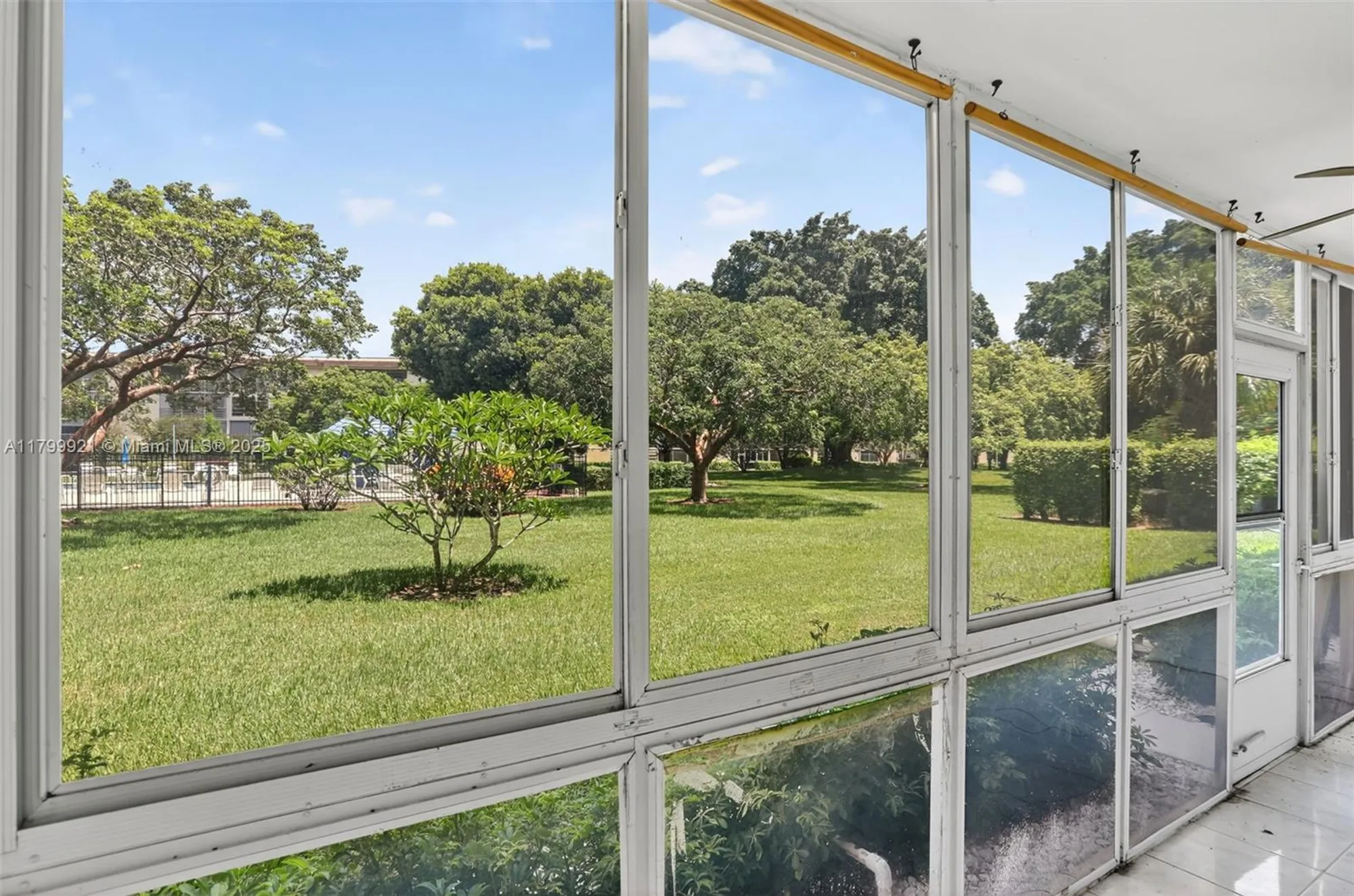 Property Slideshow image 14 of 56 | 2405 antigua cir e1, Coconut Creek, FL, 33066