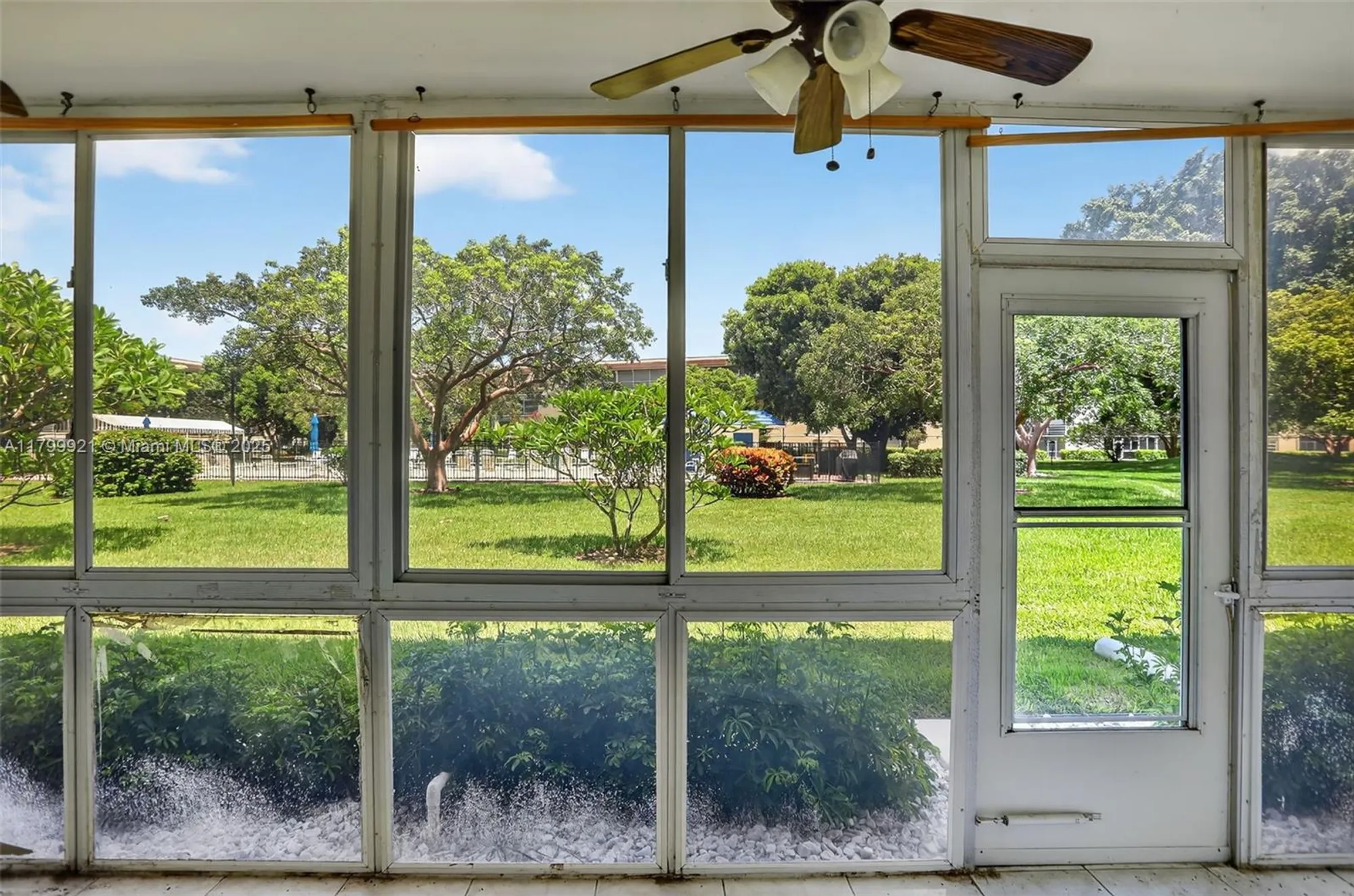 Property Slideshow image 15 of 56 | 2405 antigua cir e1, Coconut Creek, FL, 33066