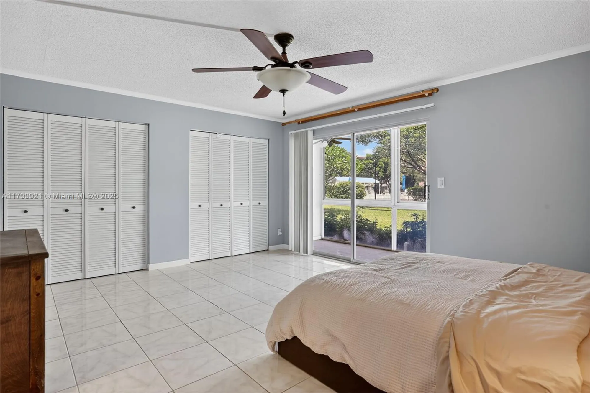 Property Slideshow image 10 of 56 | 2405 antigua cir e1, Coconut Creek, FL, 33066