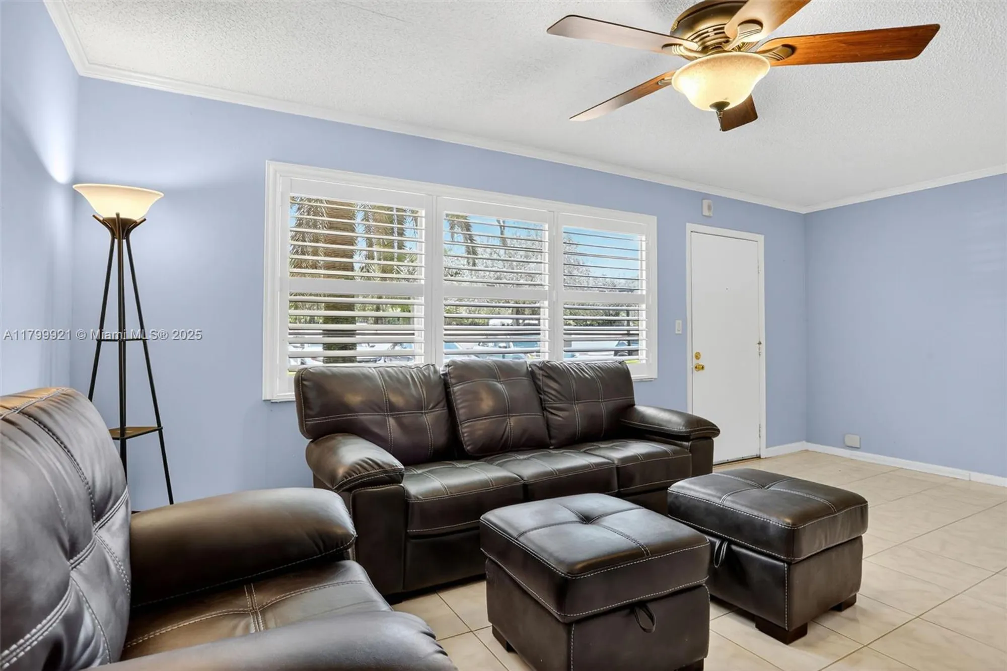 Property Slideshow image 6 of 56 | 2405 antigua cir e1, Coconut Creek, FL, 33066