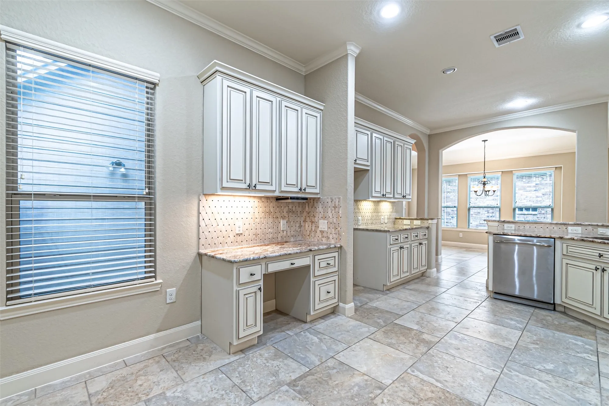 Property Slideshow image 16 of 50 | 19303 hamilton hills dr, Cypress, TX, 77433