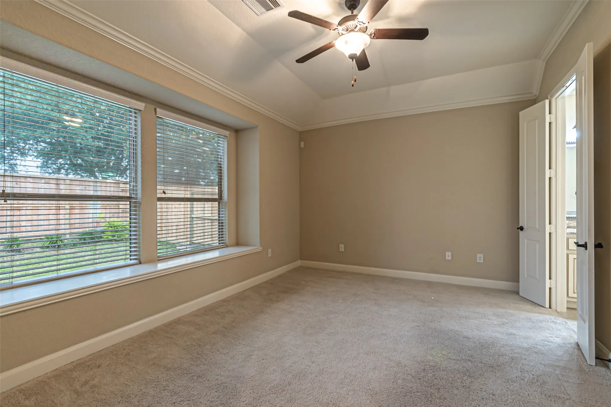 Property Slideshow image 25 of 50 | 19303 hamilton hills dr, Cypress, TX, 77433