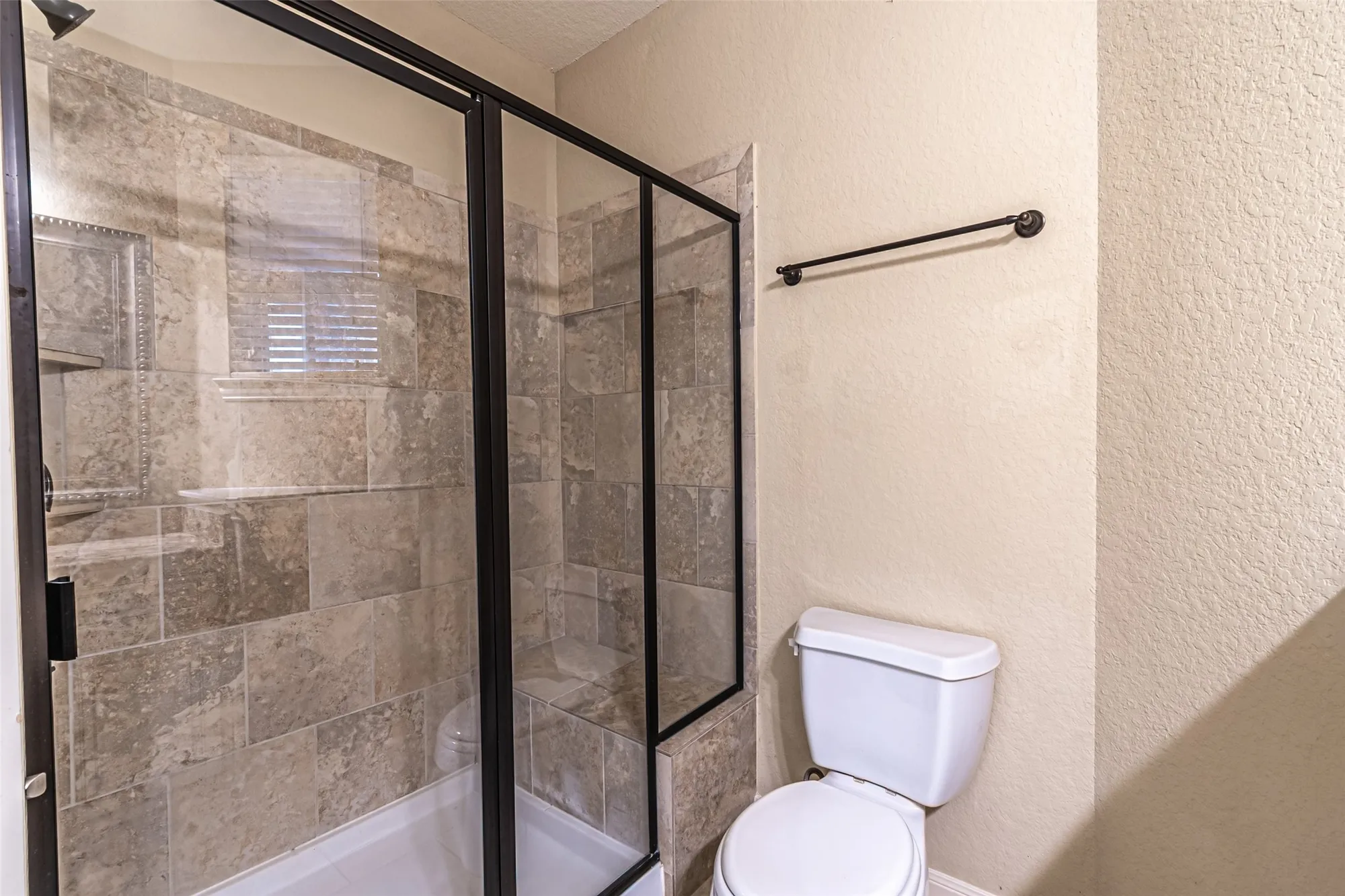 Property Slideshow image 38 of 50 | 19303 hamilton hills dr, Cypress, TX, 77433