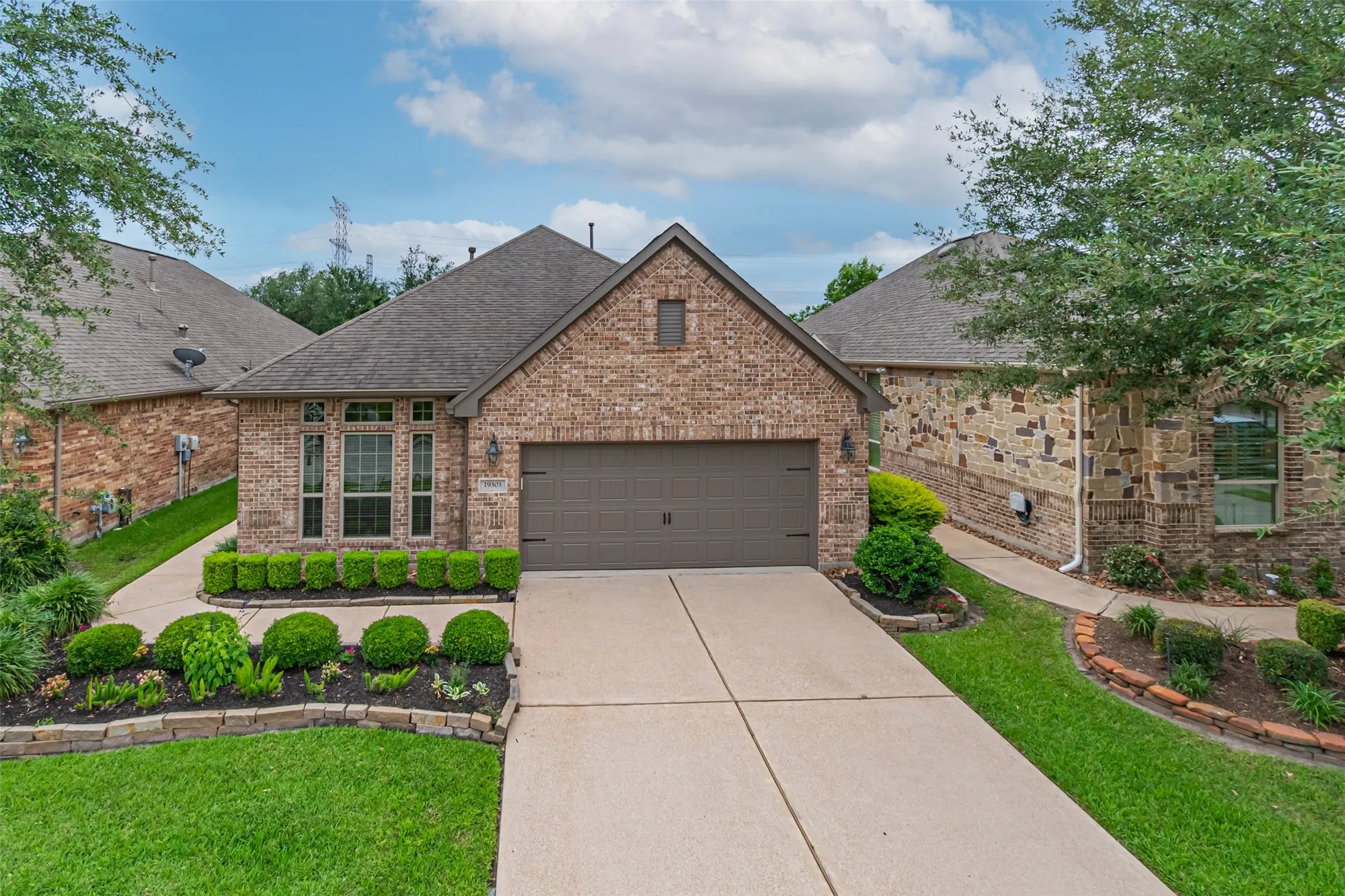 Property Slideshow image 4 of 50 | 19303 hamilton hills dr, Cypress, TX, 77433