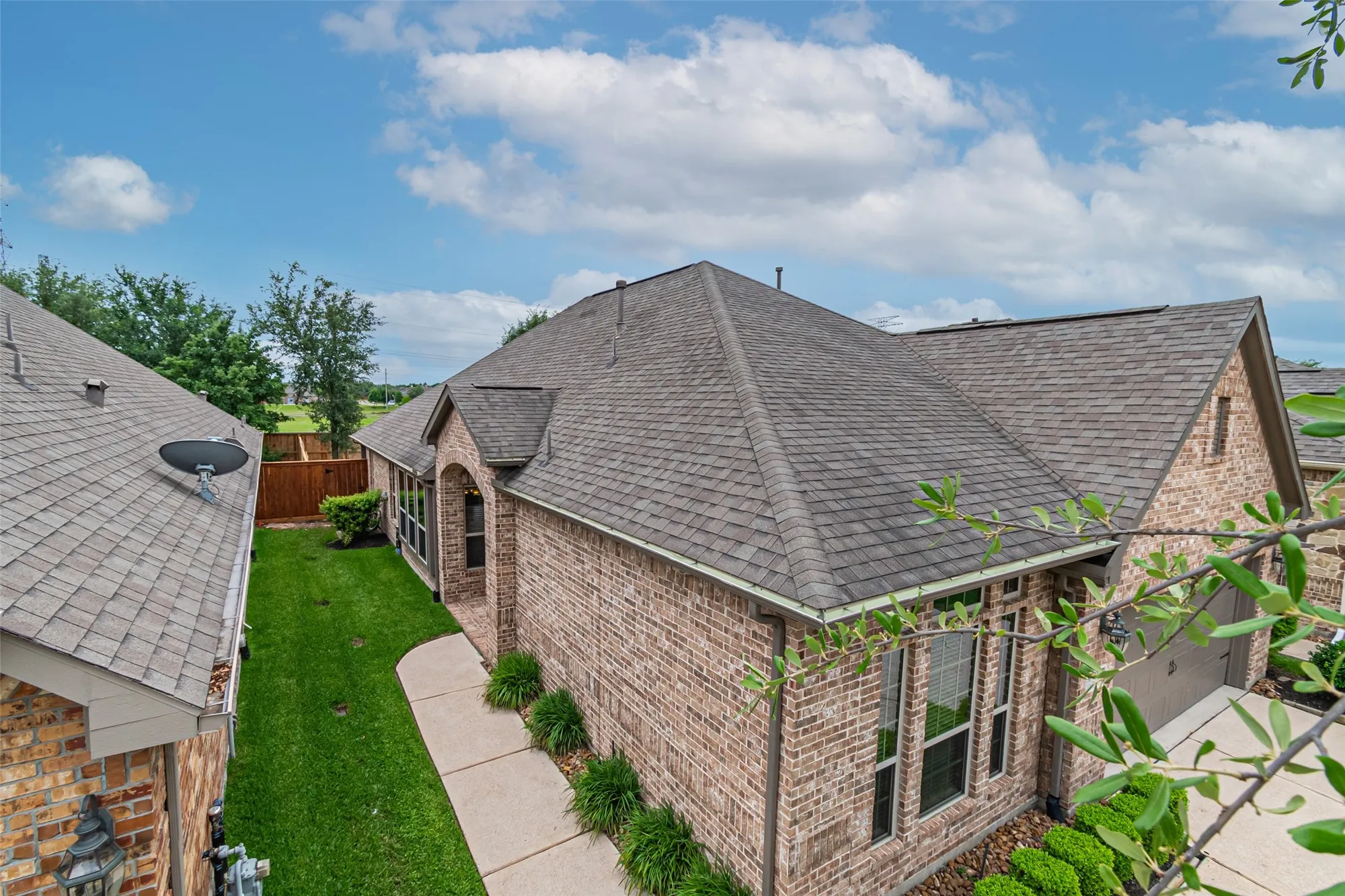 Property Slideshow image 5 of 50 | 19303 hamilton hills dr, Cypress, TX, 77433