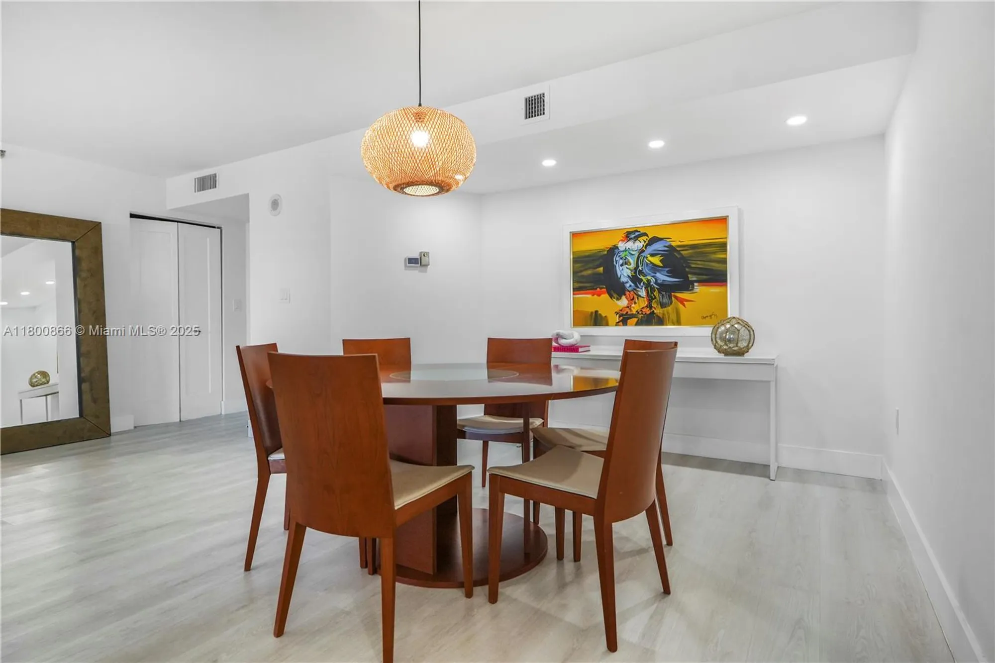 Property Slideshow image 23 of 58 | 1201 s ocean dr 404n, Hollywood, FL, 33019