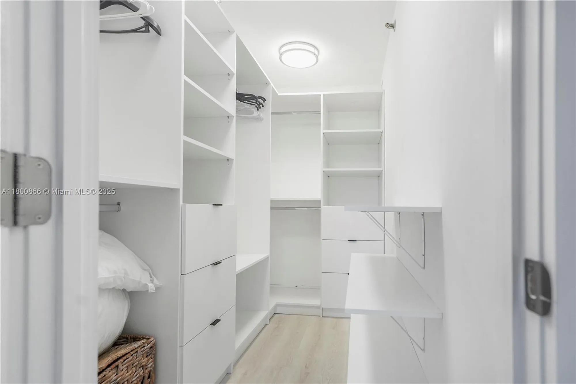 Property Slideshow image 34 of 58 | 1201 s ocean dr 404n, Hollywood, FL, 33019