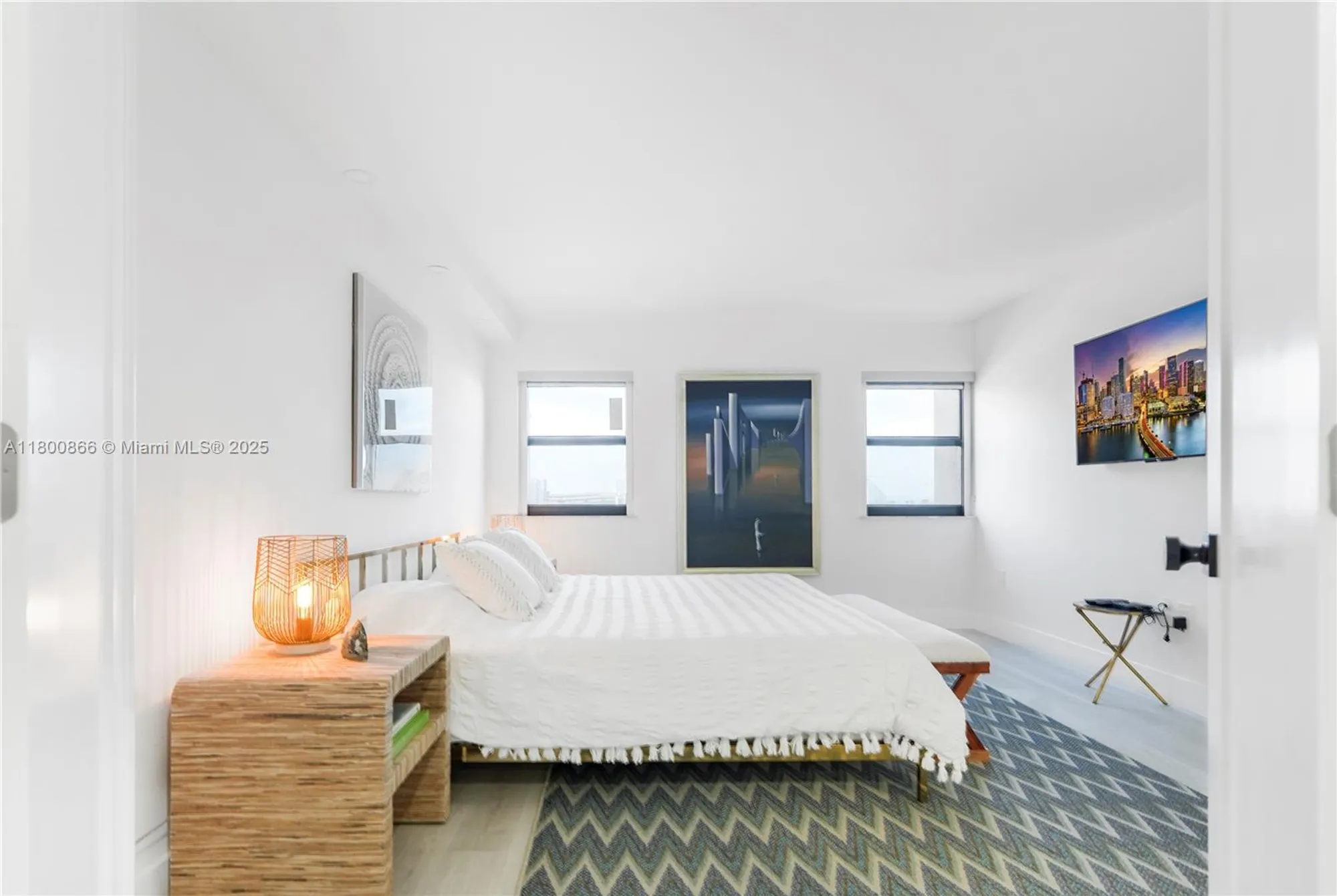 Property Slideshow image 8 of 58 | 1201 s ocean dr 404n, Hollywood, FL, 33019