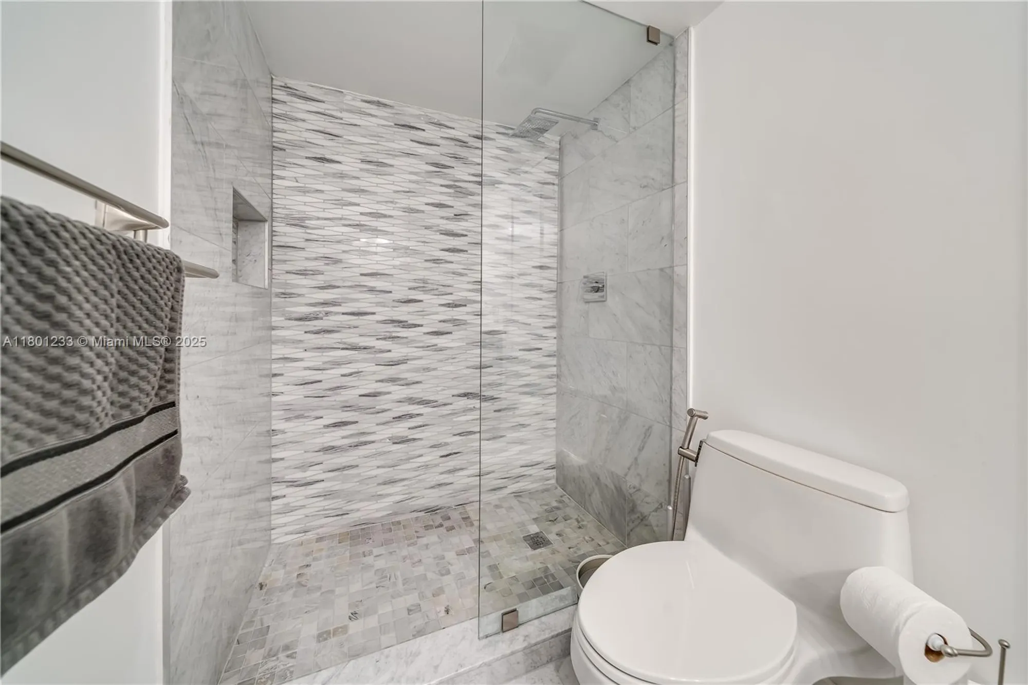 Property Slideshow image 27 of 84 | 1201 s ocean dr 1105n, Hollywood, FL, 33019