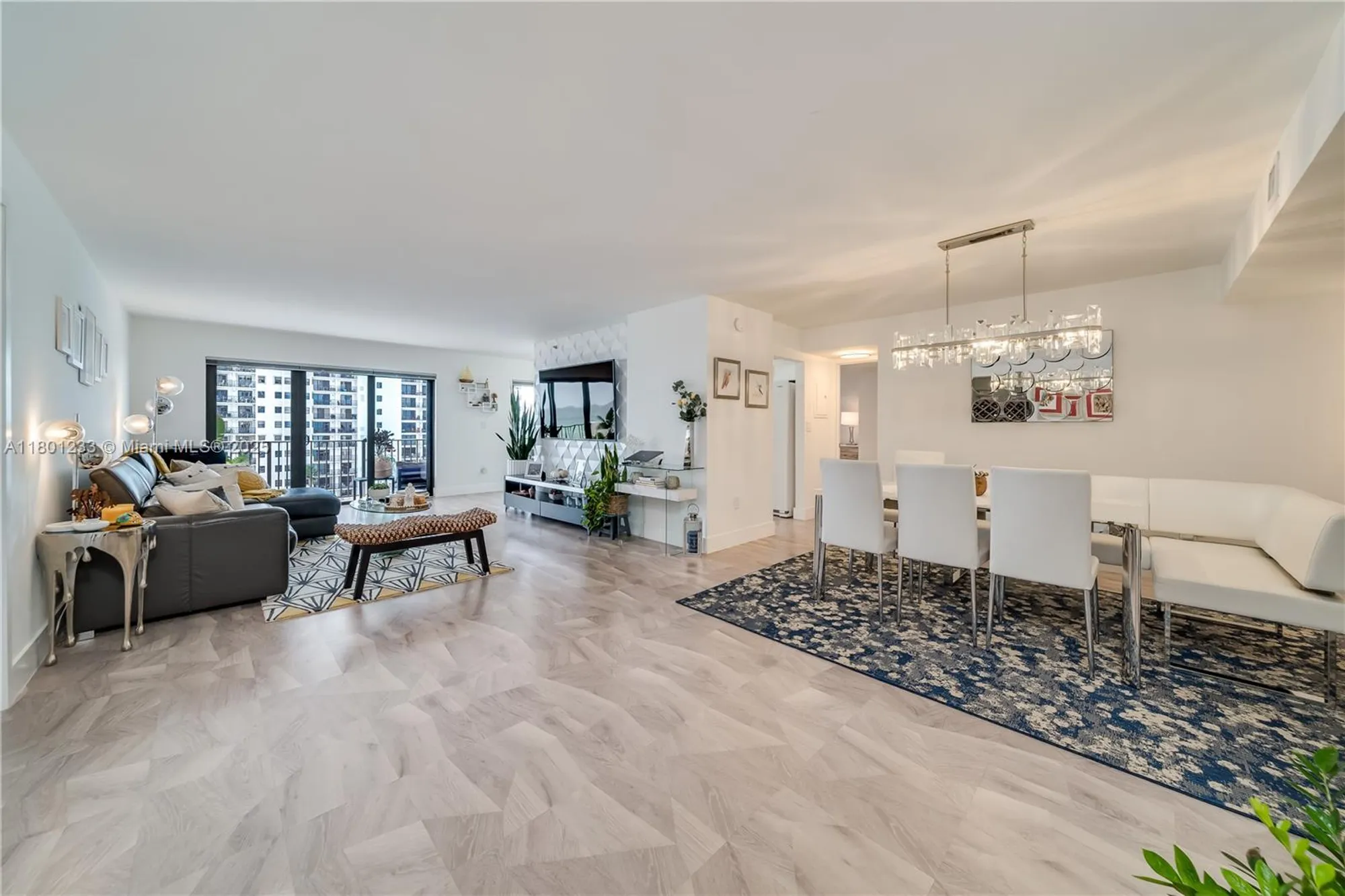 Property Slideshow image 3 of 84 | 1201 s ocean dr 1105n, Hollywood, FL, 33019