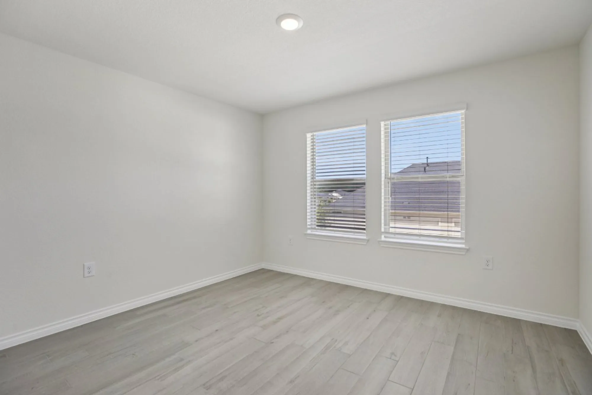 Property Slideshow image 21 of 33 | 139 stewart dr # 102, San Marcos, TX, 78666